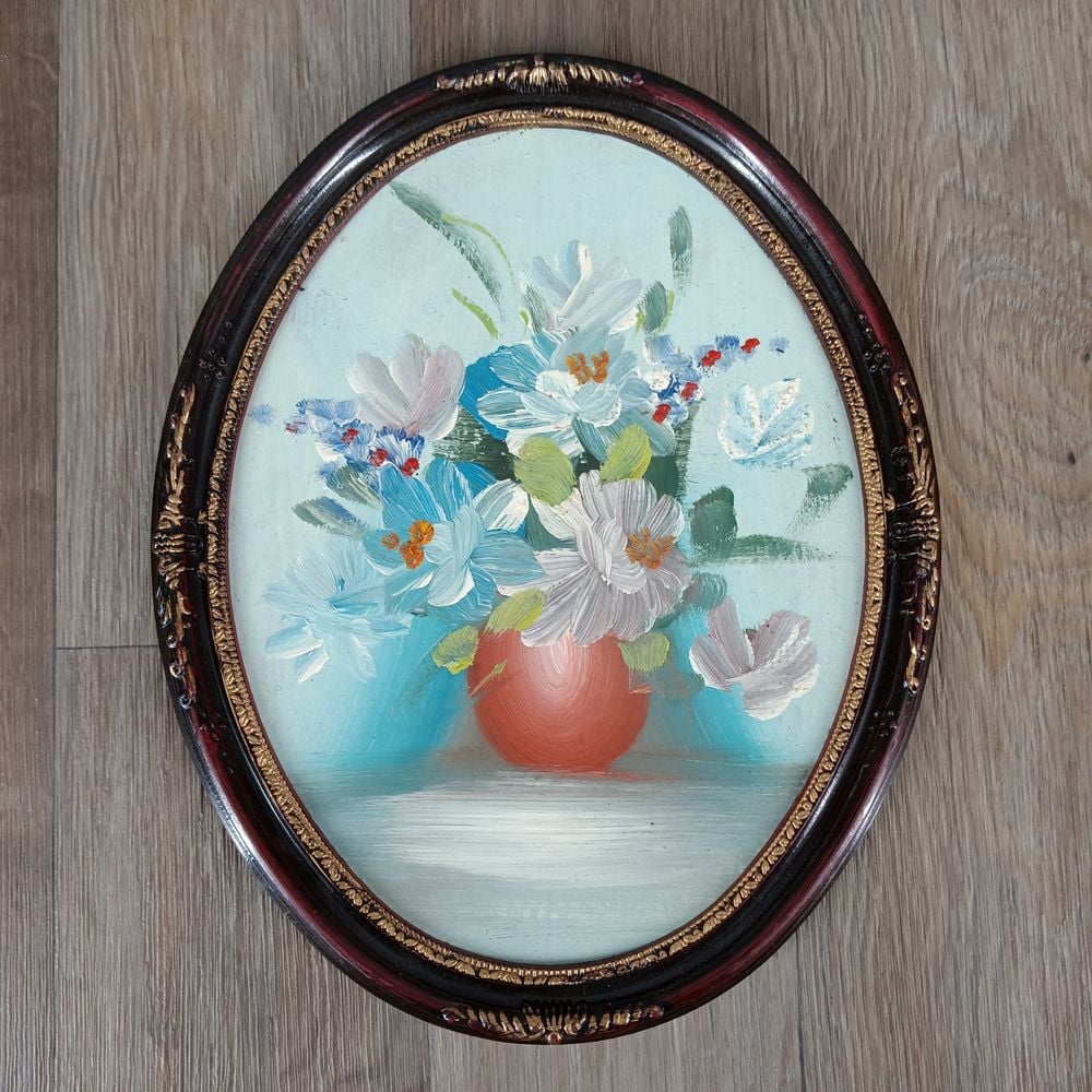 Vintage Oval Still Life Oil Painting Of Flowers in Vase Framed Wall Art Pastel