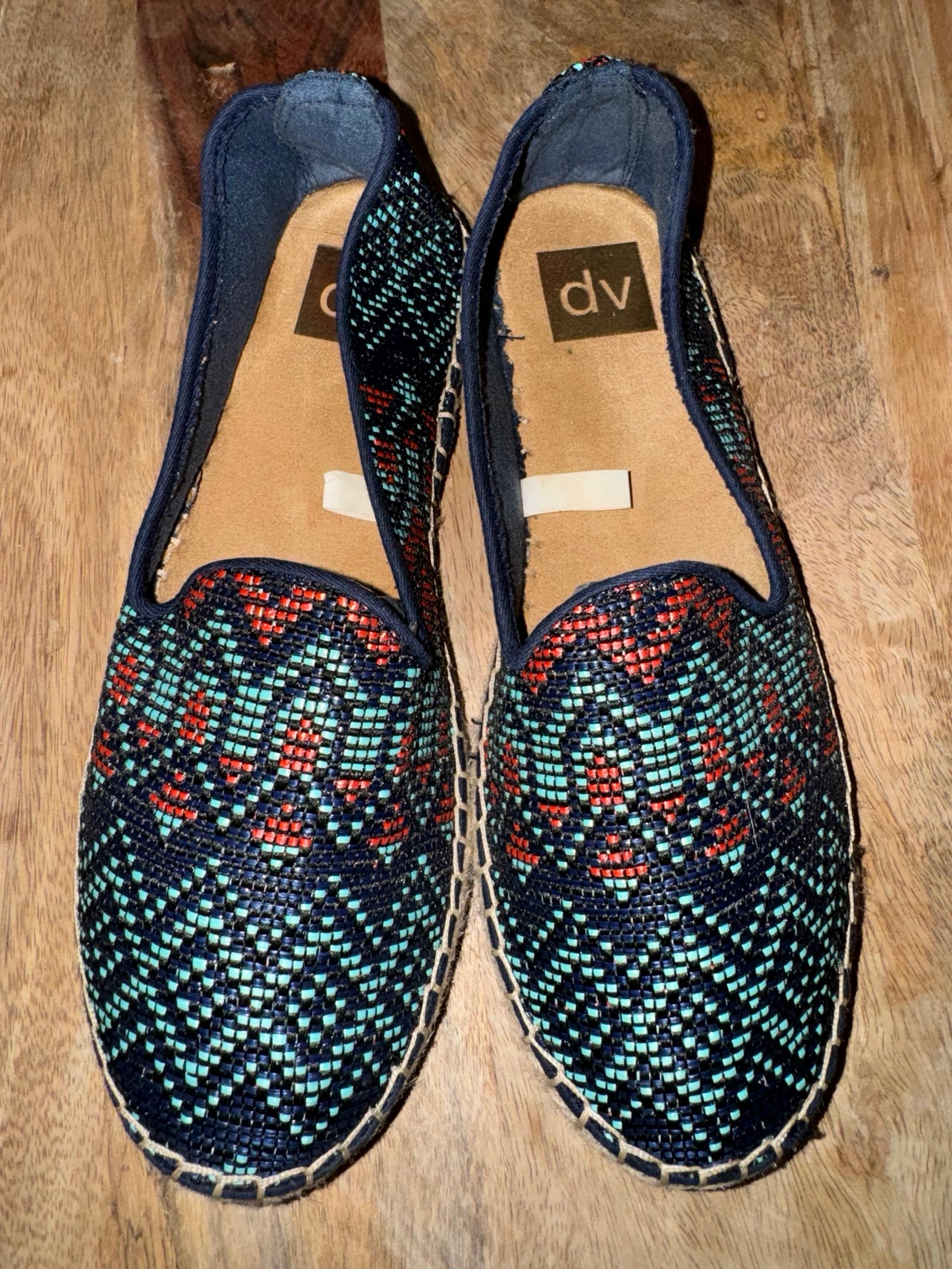Dolce Vita straw slip on shoes size 8