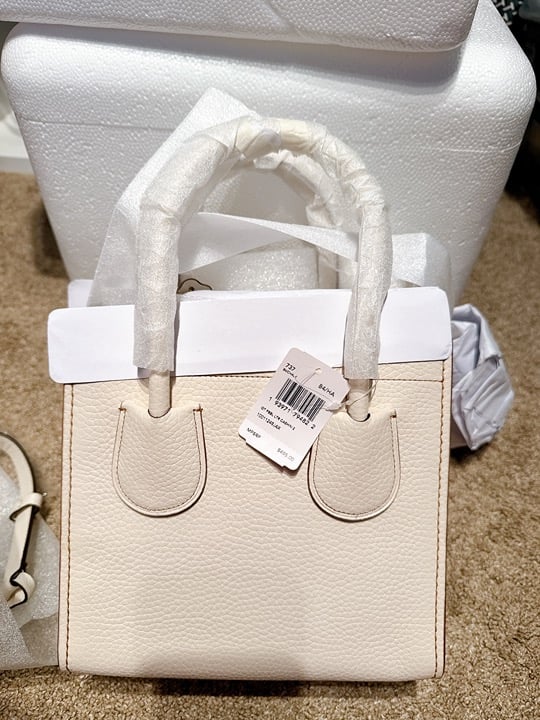 Cashin Carry Tote 22