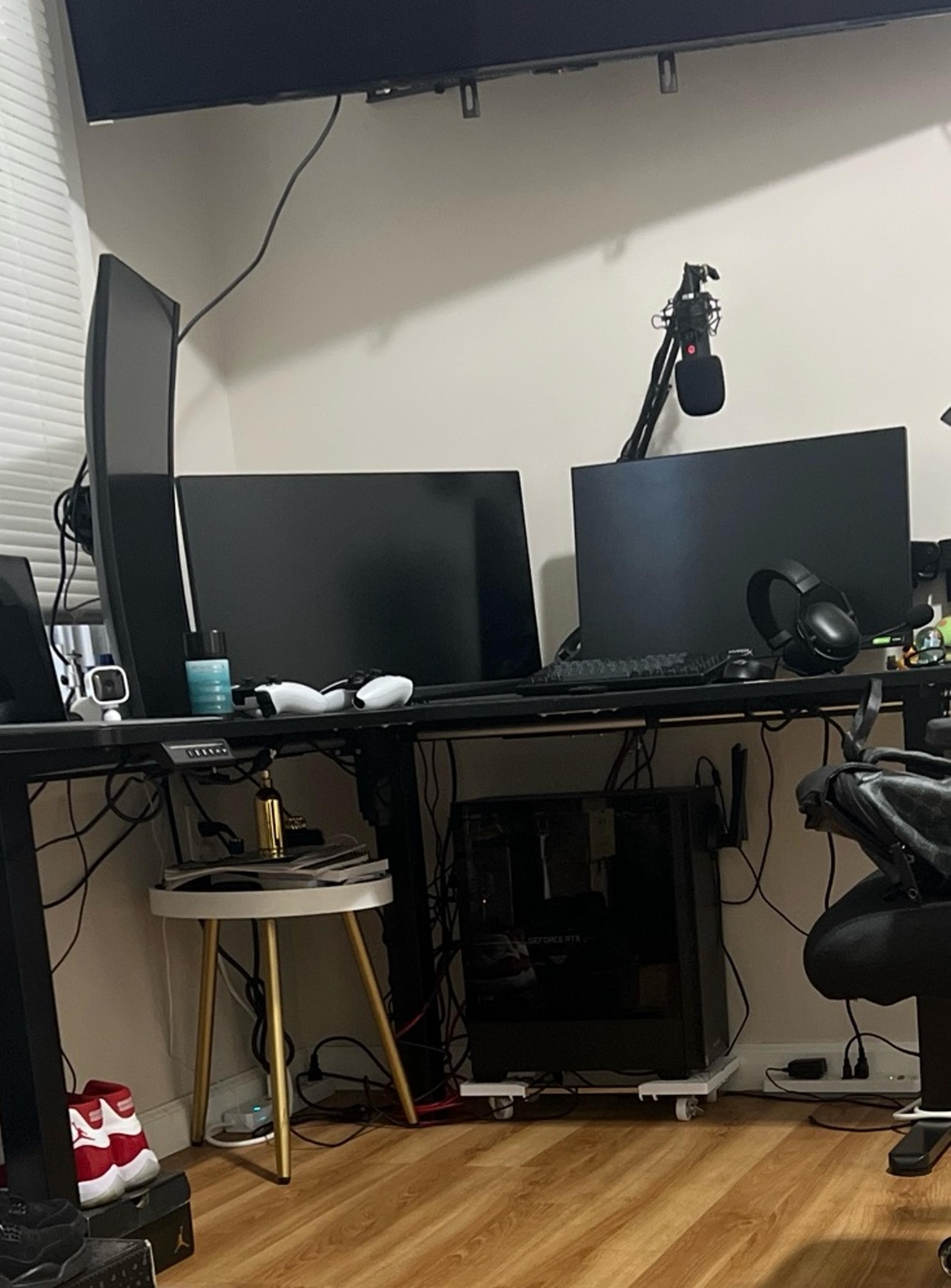 gaming monitor