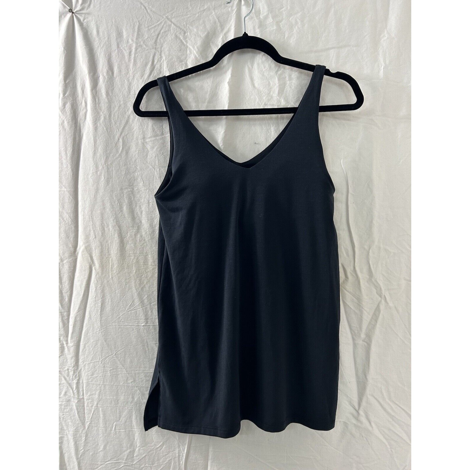 Athleta Womens Double V Neck Lightweight Black Tank Size SP Small