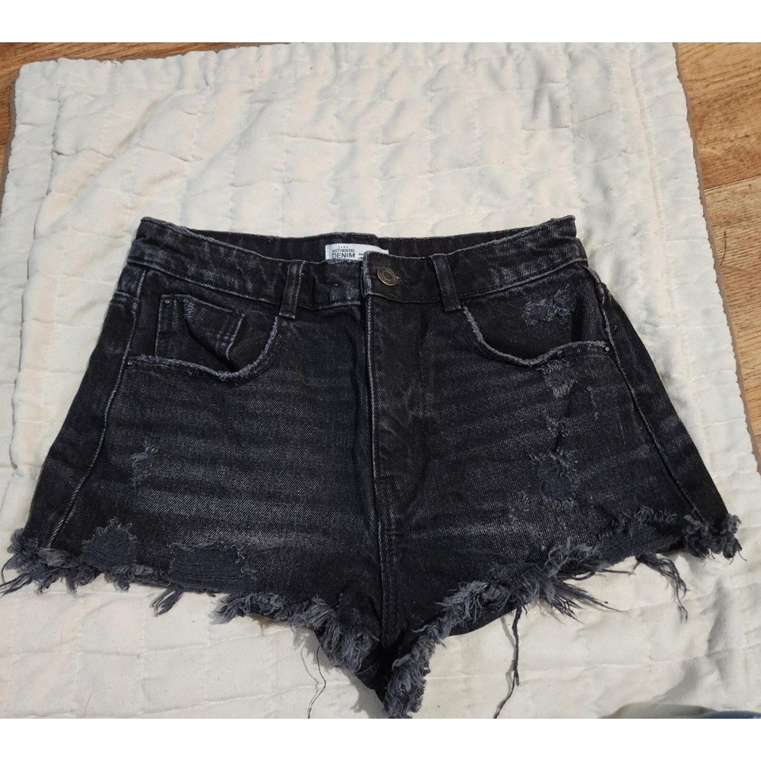 Zara Authentic Denim By TRF Women's Shorty Shorts Size 4 Distressed Cutoff Black