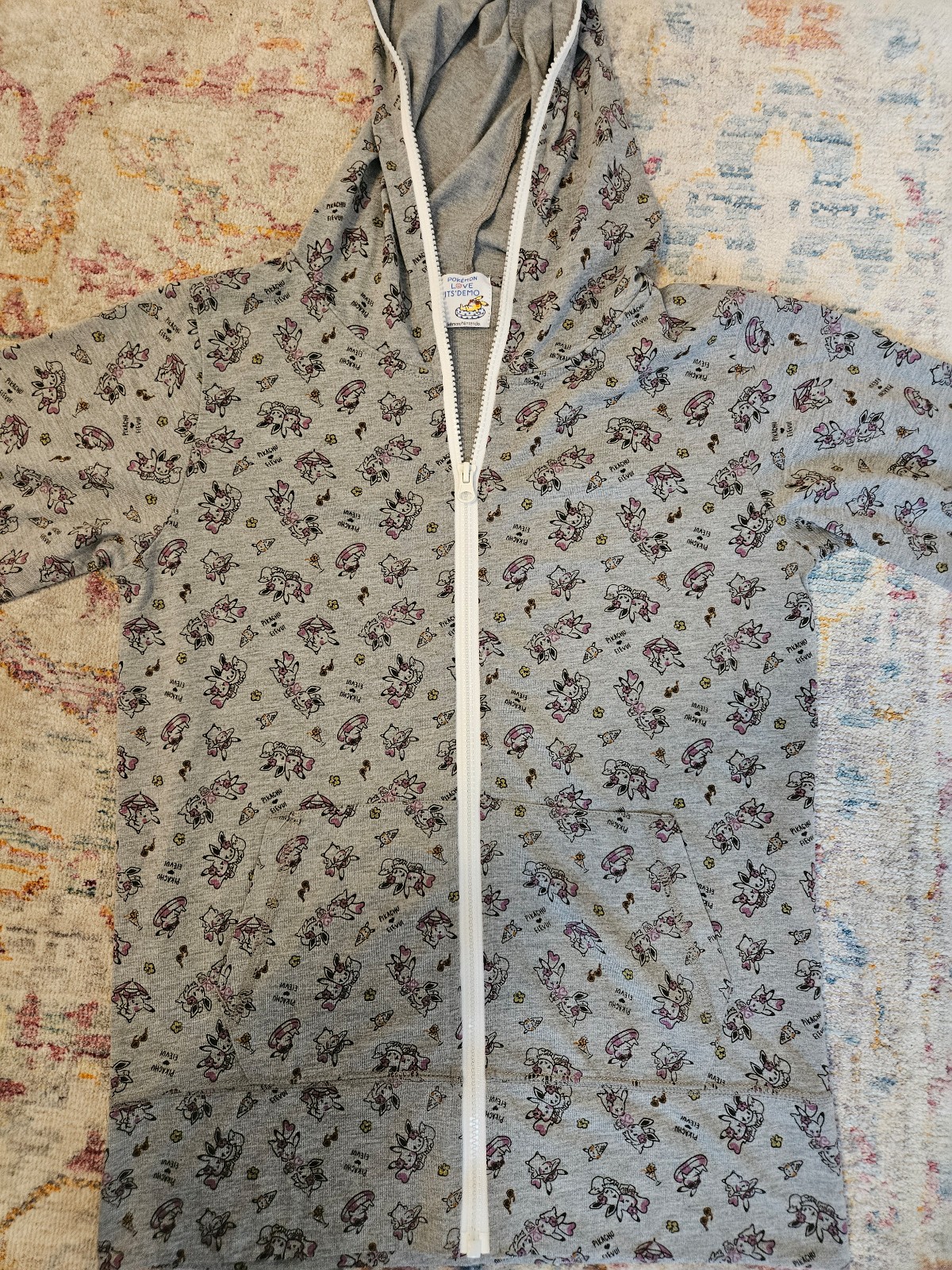 BRAND NEW NEVER USED Pokemon Center Japan Its Demo Eevee Pikachu Hoodie RARE