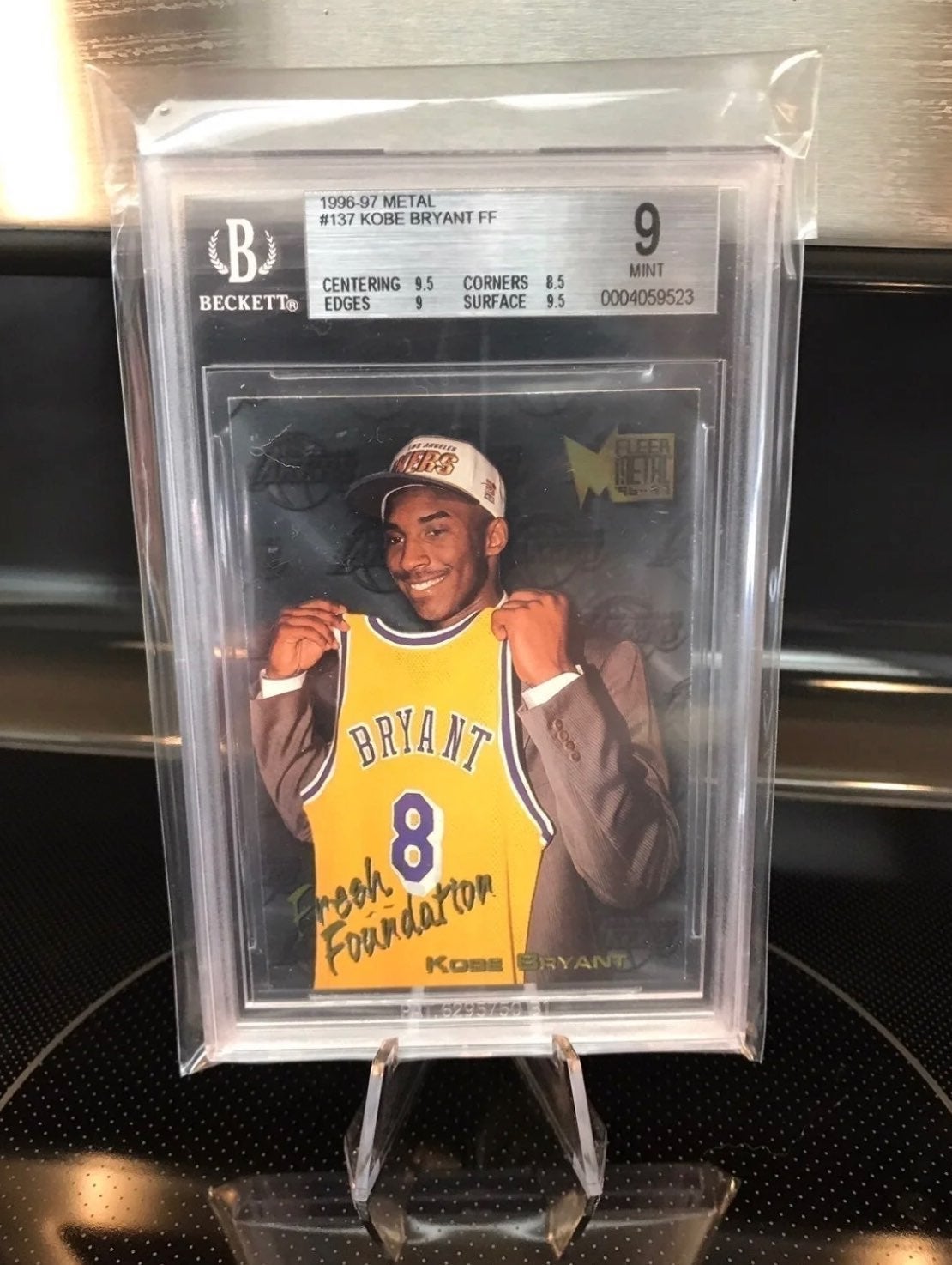 1996 Fleer Metal Kobe Bryant RC #137 BGS