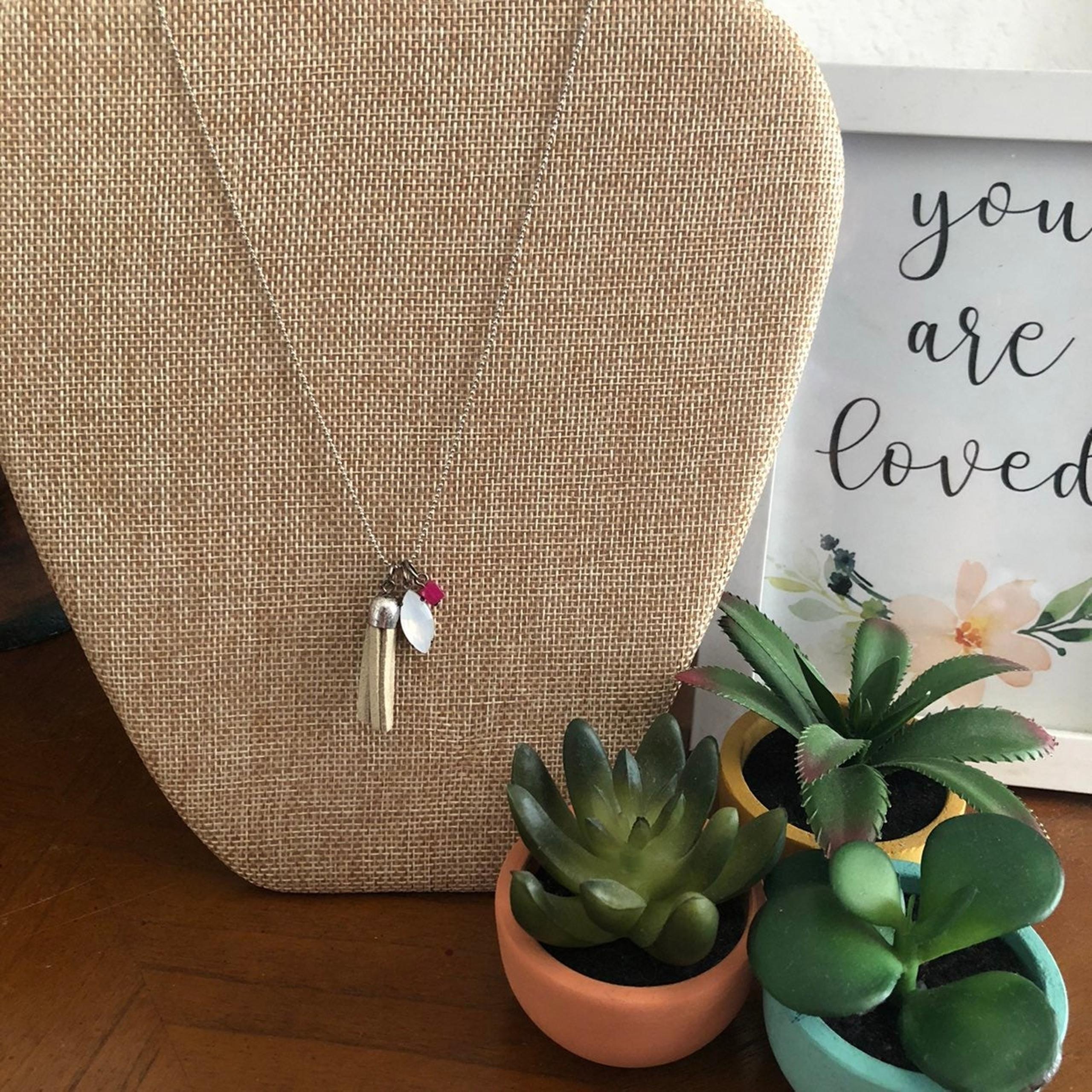 American Eagle Tassel and Stones Necklace