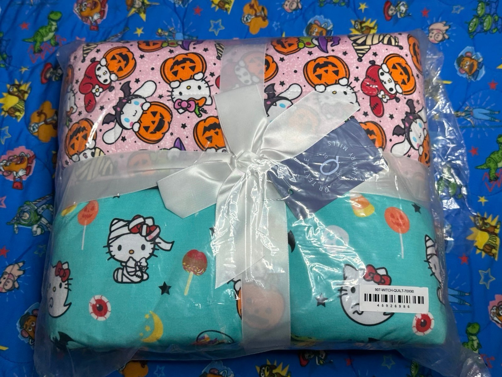 Charlie’s Project Hello Kitty Cutie Witch Halloween 70x90 Bamboo Quilt NWT NIB