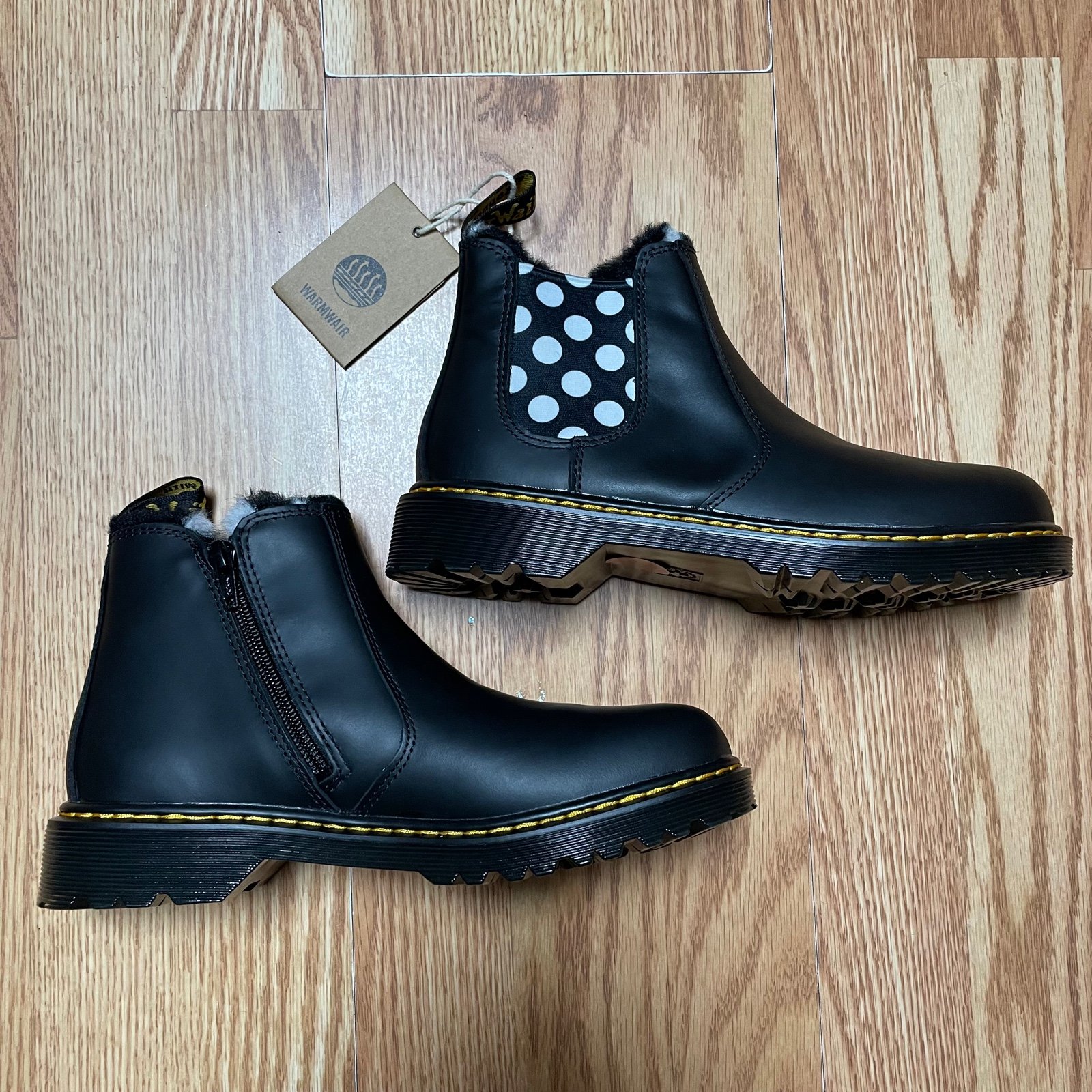 Dr. Martens 2976 Leonore Y Black Faux Fur lined boots Air Wair Womens Size 6