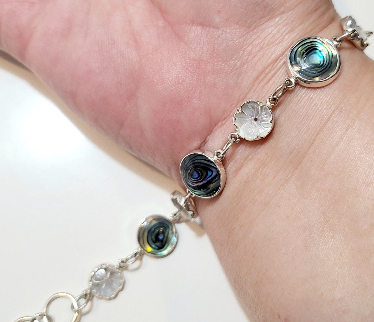 Abalone and White Mother of Pearl Flowers Bracelet in Sterling Silver 9.25