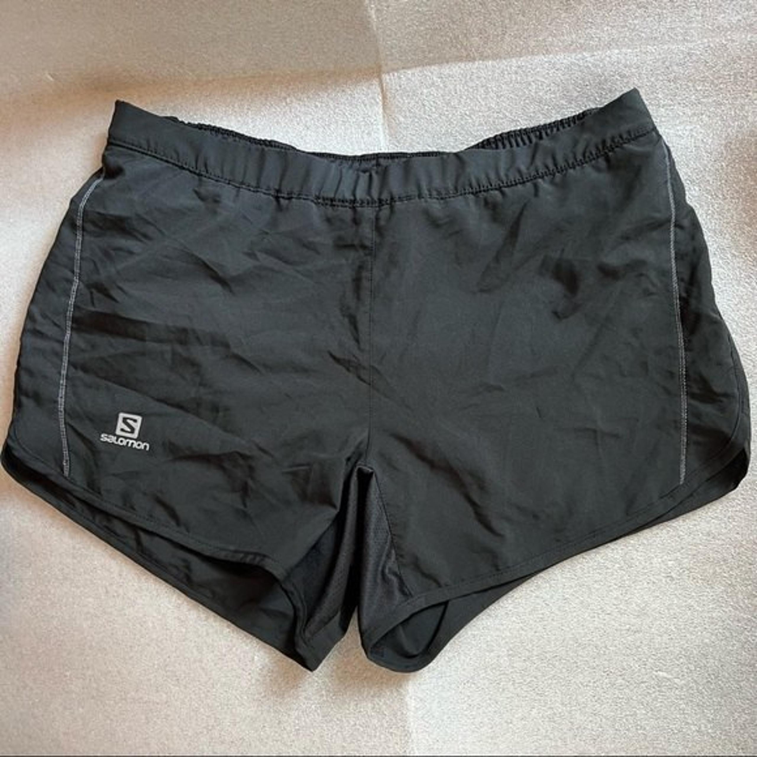 Salomon Womens advanced Skin dry active shorts size Medium
