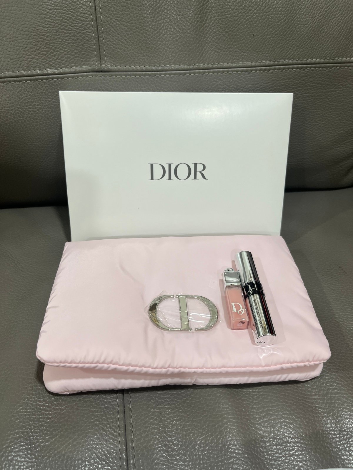 Dior makeup pouch