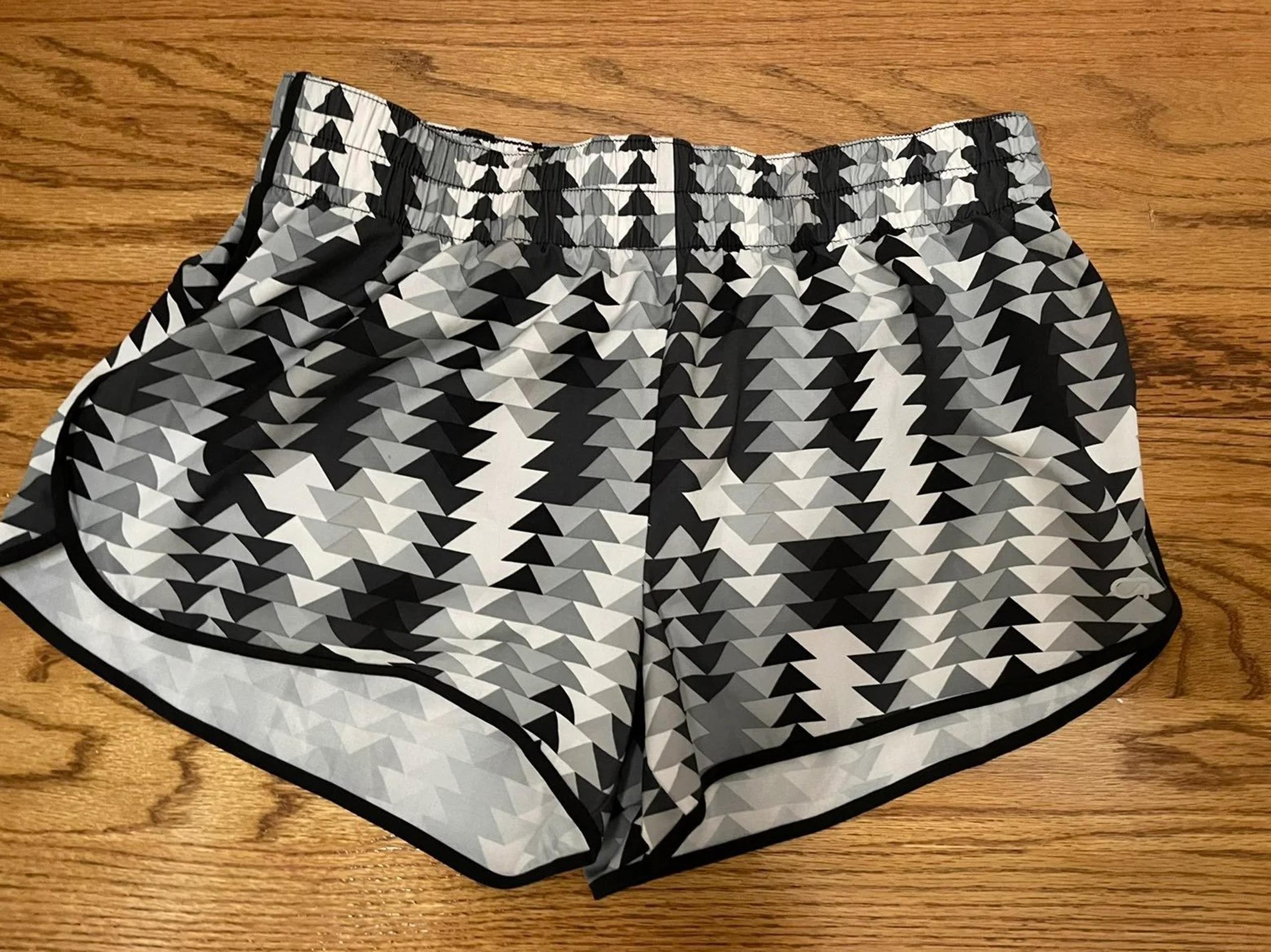 Gap Fit Athletic Shorts Women Small