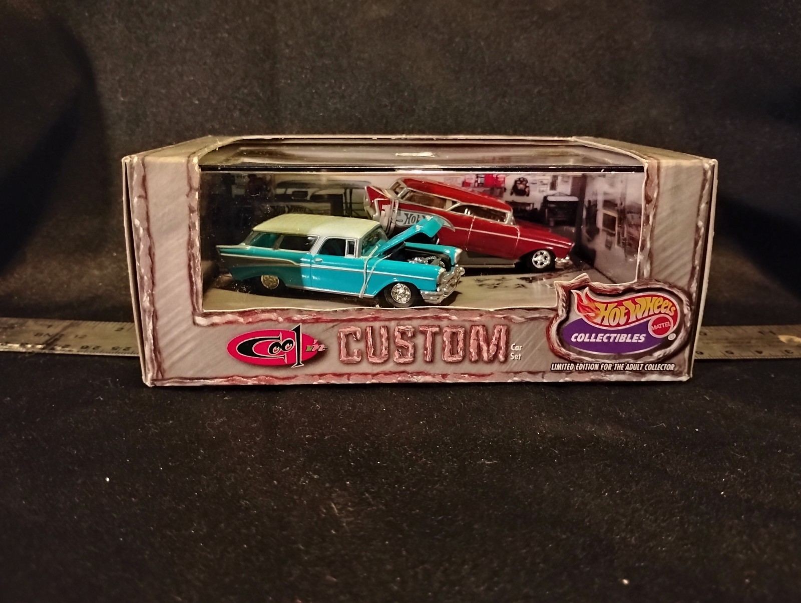 HOT WHEELS 100% COOL N CUSTOM BOX SET ‘57 CHEVY NOMAD CHEVROLET BLUE MAROON NEW