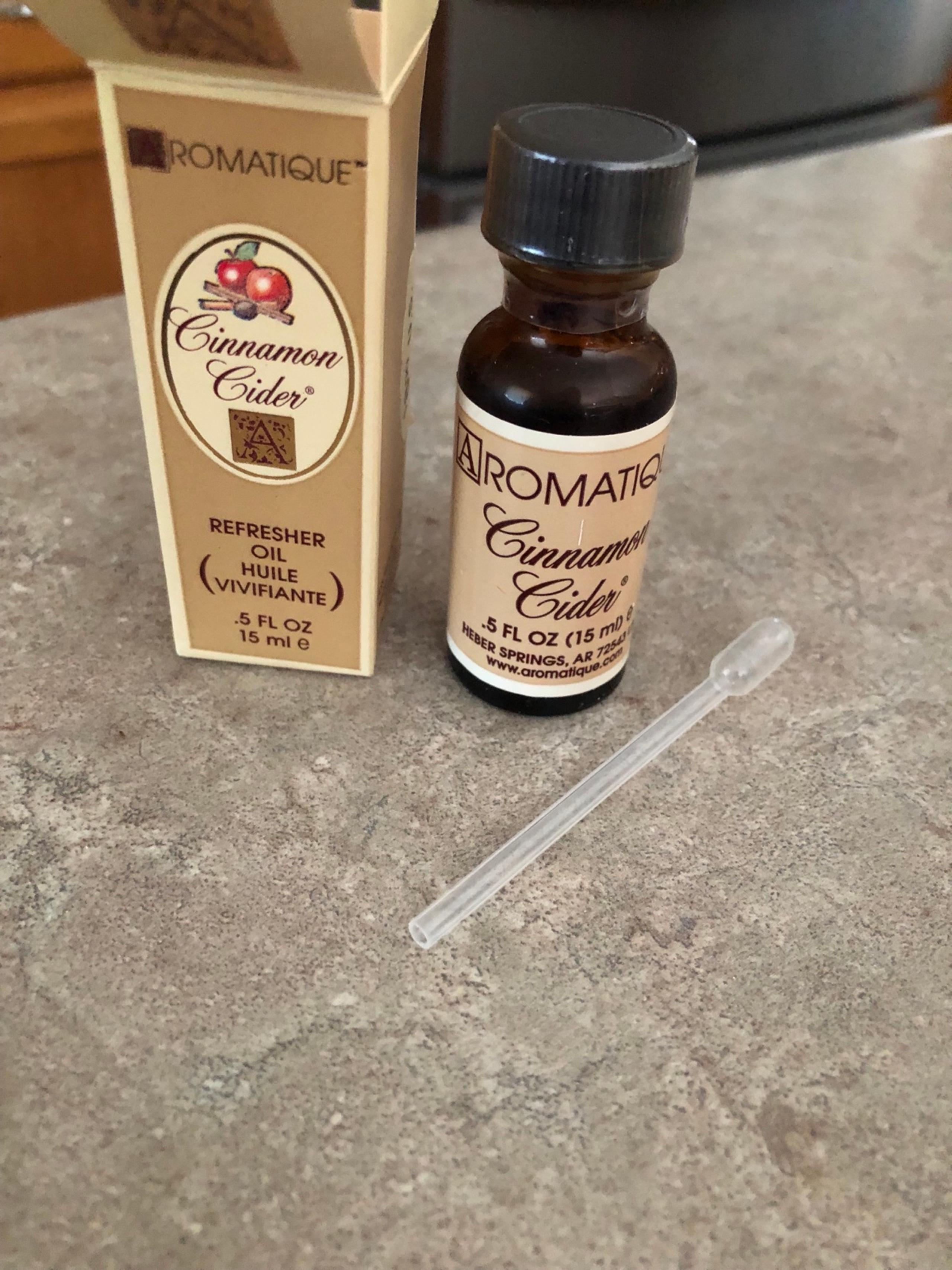 Aromatique Cinnamon Cider Refresher Oil .5 fl oz NEW NIB
