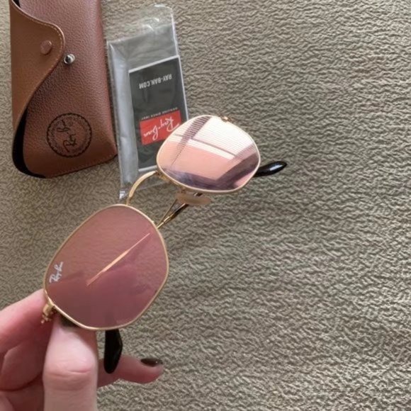 Ray-Ban rose gold lenses sunglasses
