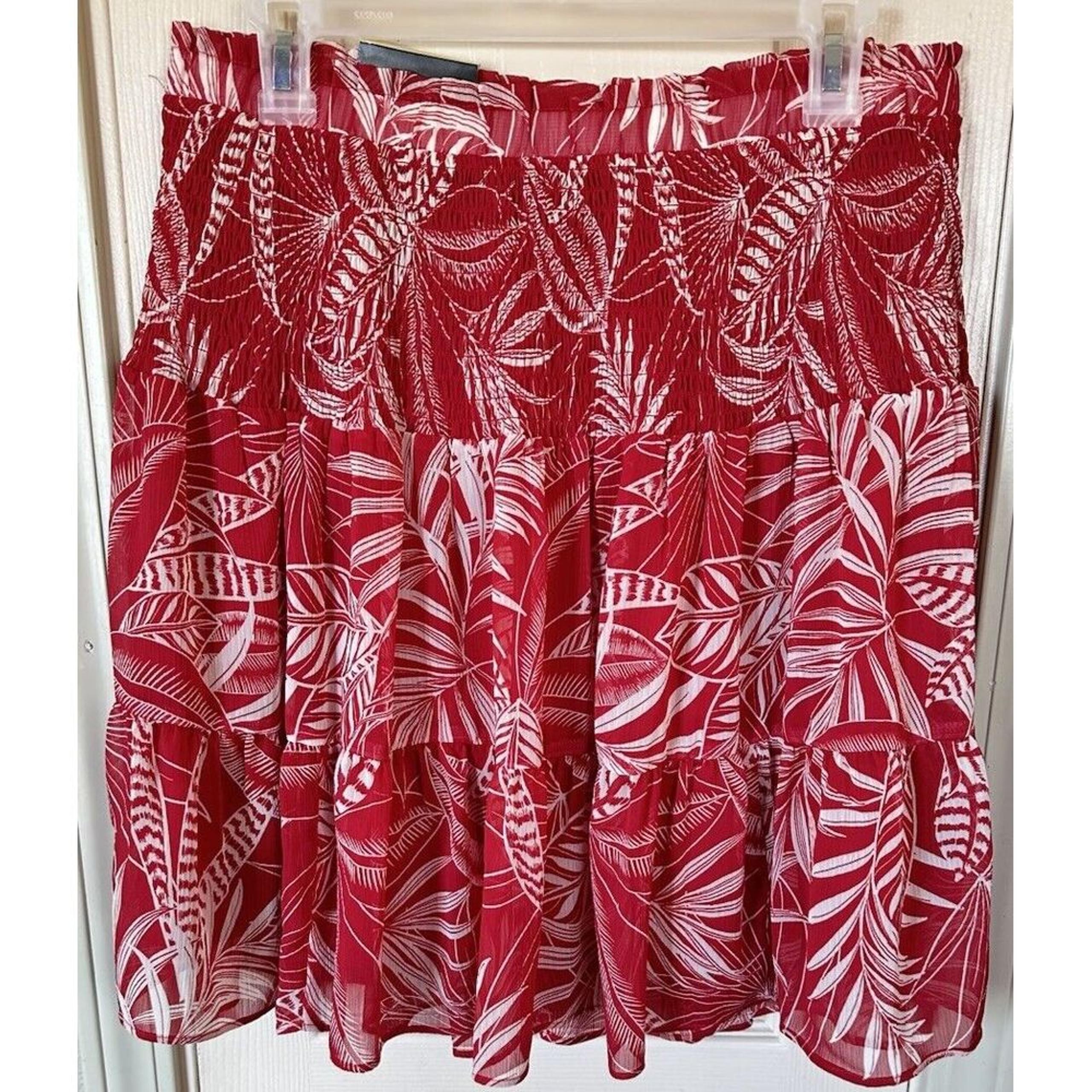 NWT Banana Republic Womens Med Tall Red Floral Skirt
