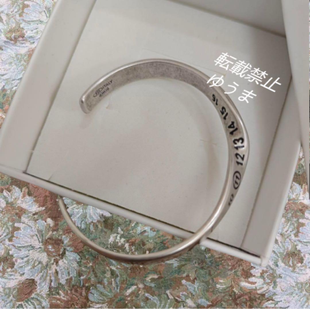美品Maison Margiela TWIST SILVER BANGLEうでわ Maison Margiela Twisted number-engraved Bracelet | Silver