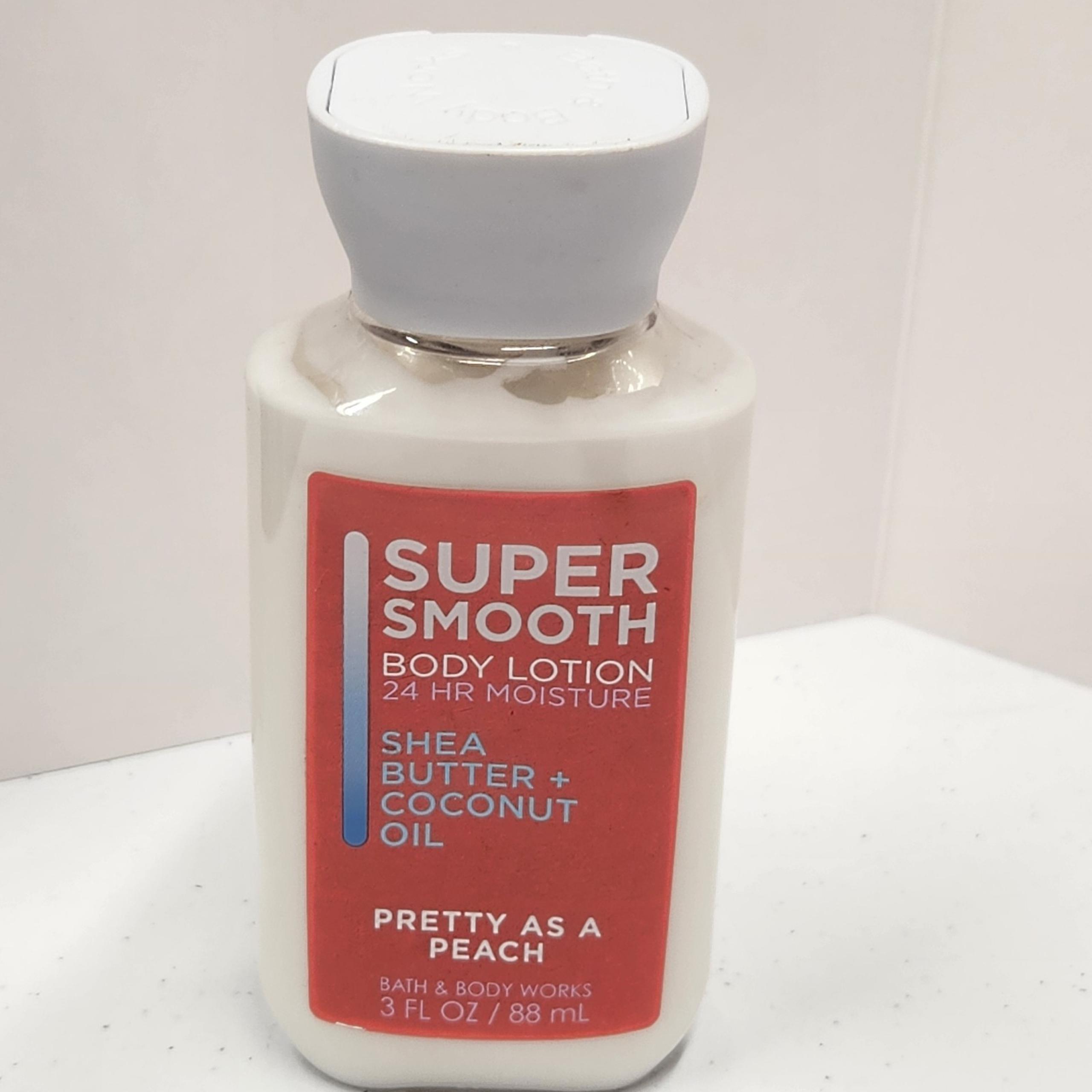 Bath and Body Works Super Smooth Pretty As a Peach Body Lotion - NEW