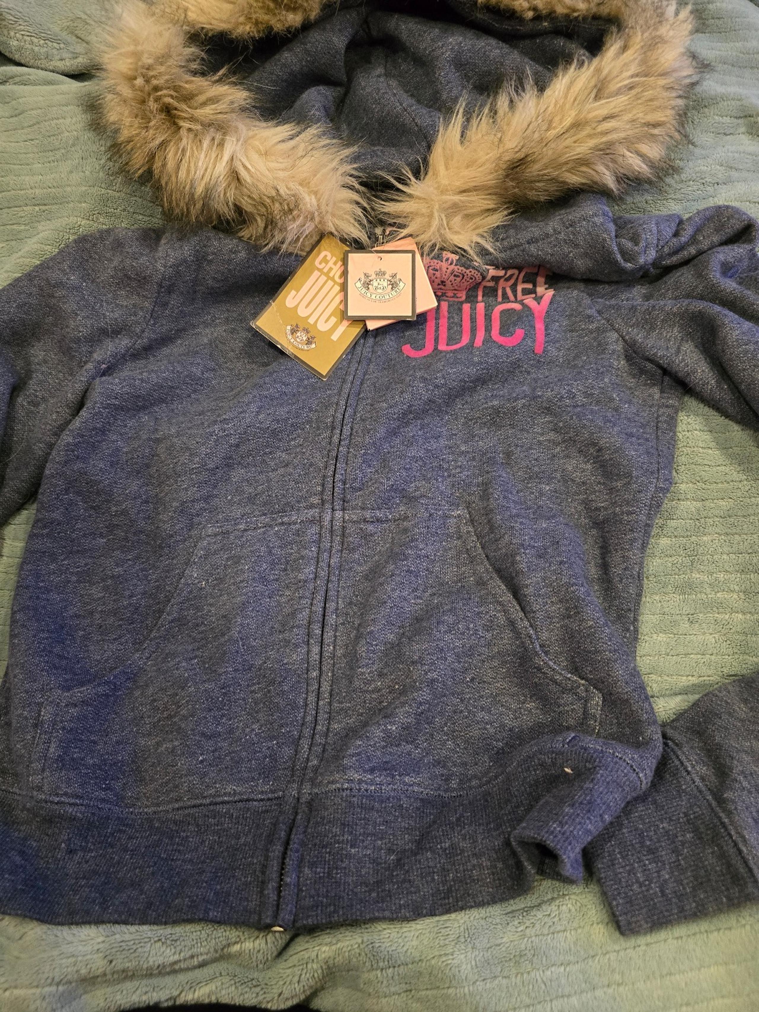 VINTAGE Juicy Couture HOODIE!!