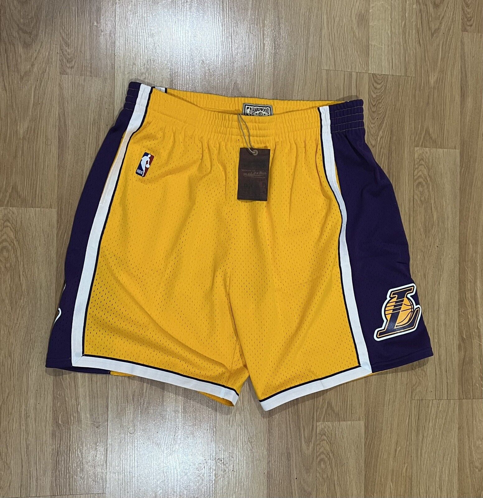 NEW Mitchell & Ness NBA LA Lakers Jersey Shorts Men’s Size XXL