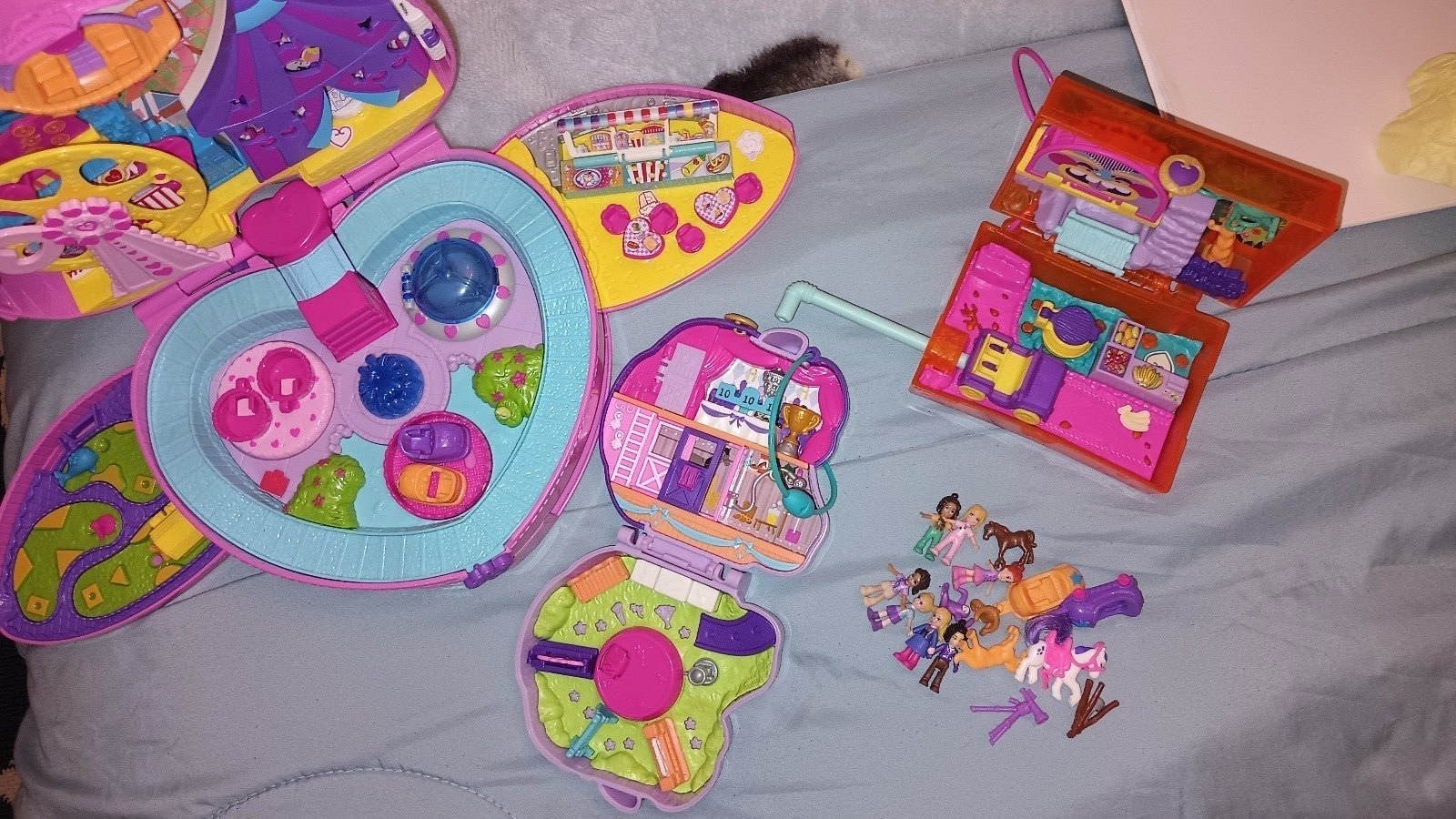 ⁠✿ 3 Polly Pocket sets Amusent park, Jungle and Pony set✿