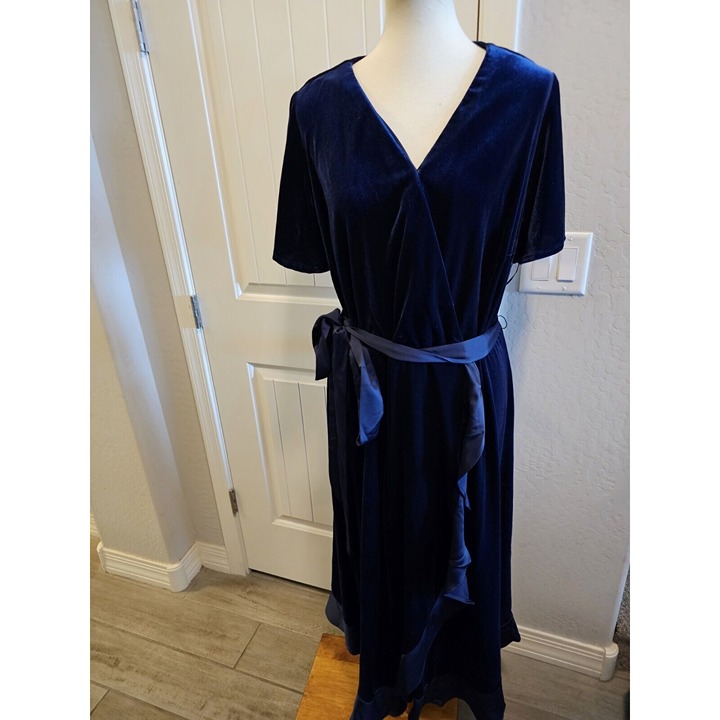Lane bryant blue velvet dress hotsell