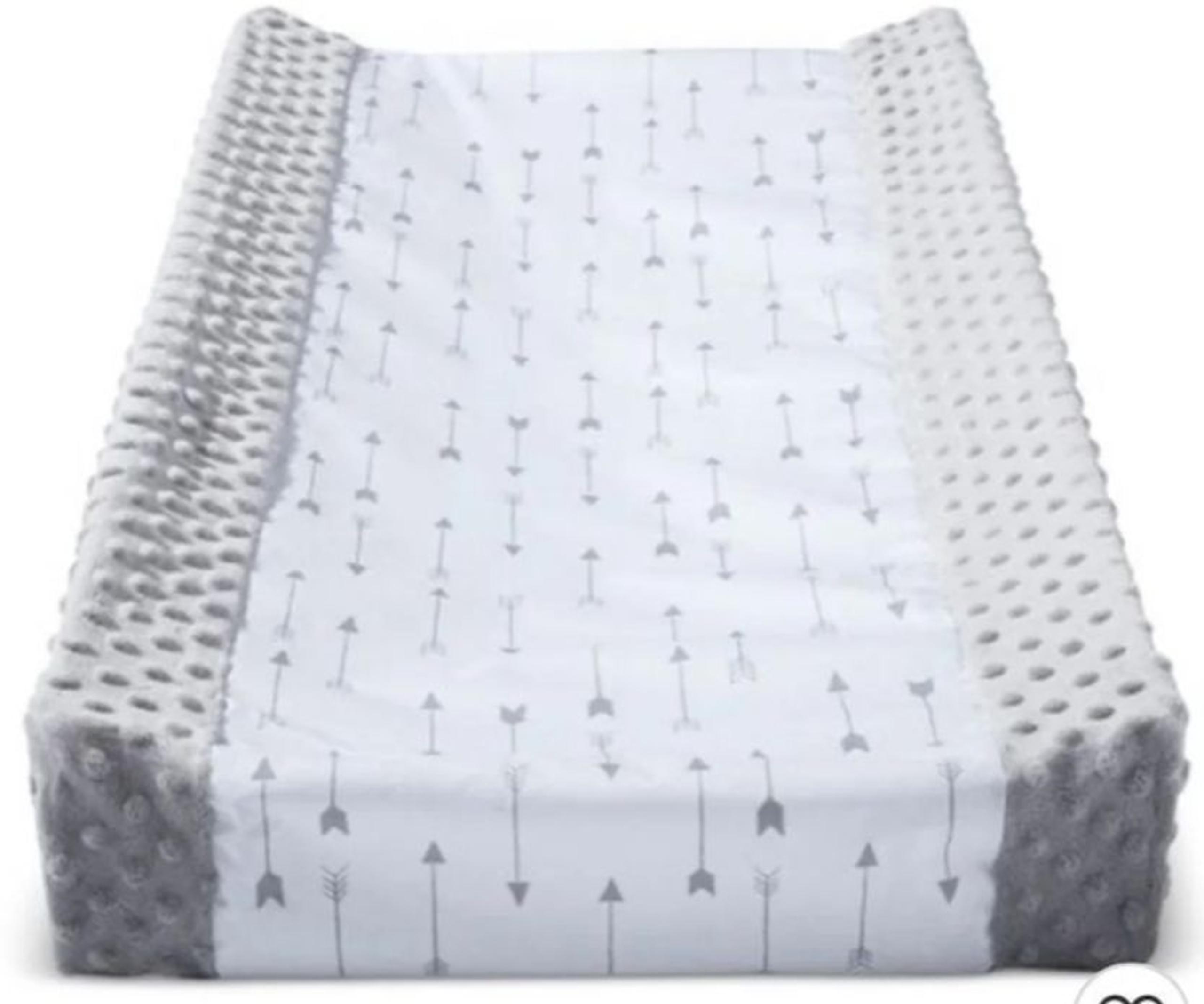 cloud island changing pad cover arrow
