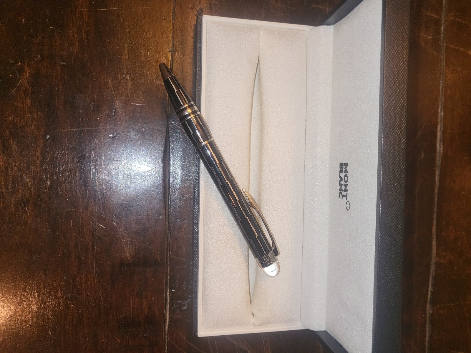 Mont Blanc Starwalker Black Mystery (Ballpoint twist)