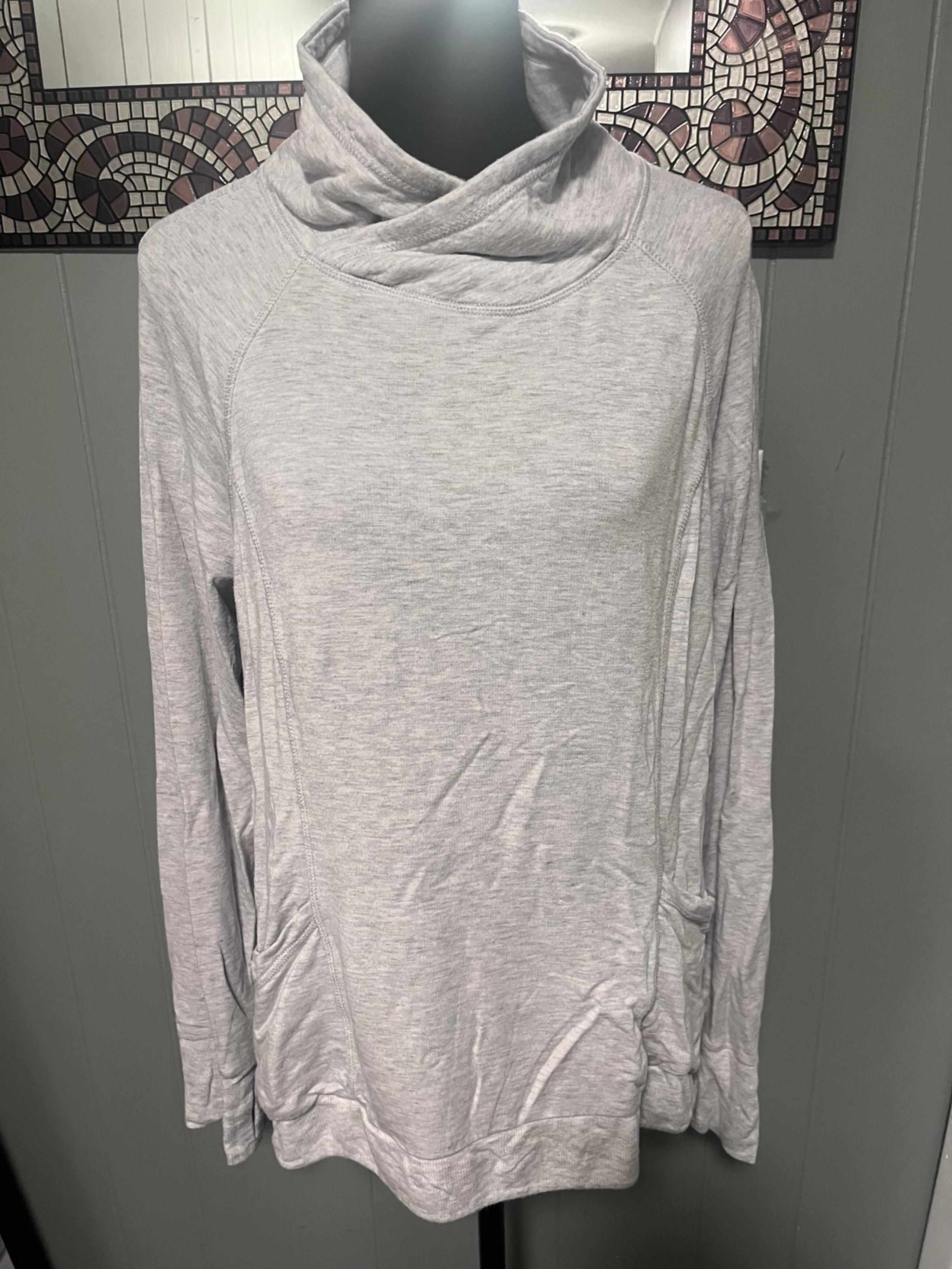 Yogalicious Women's Heather Gray Soft Cross Neck Pullover Pocket Sweater Size L
