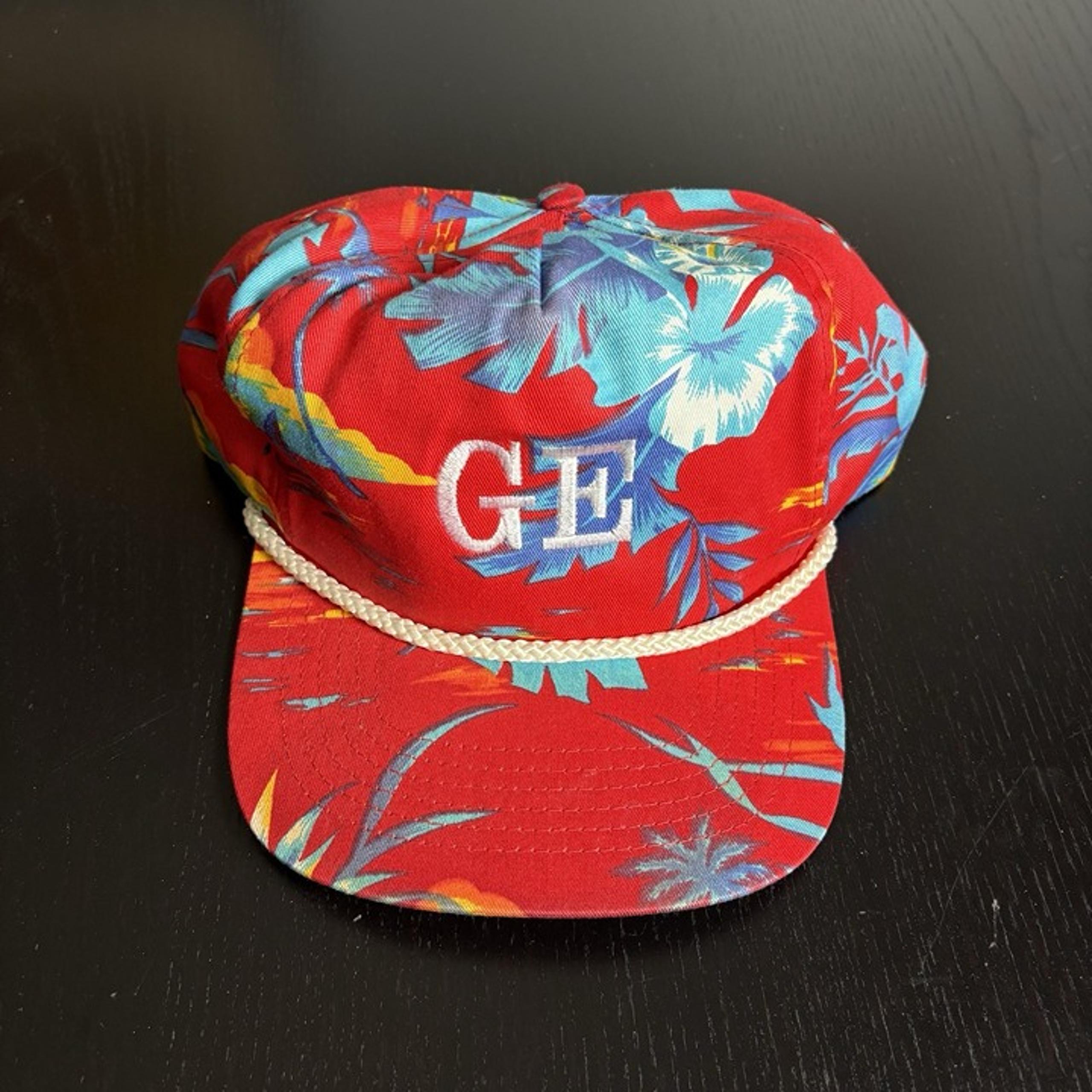 Vintage 80s San Sun Red Hawaiian Floral Print Snapback Hat/Cap "GE" Embroidered