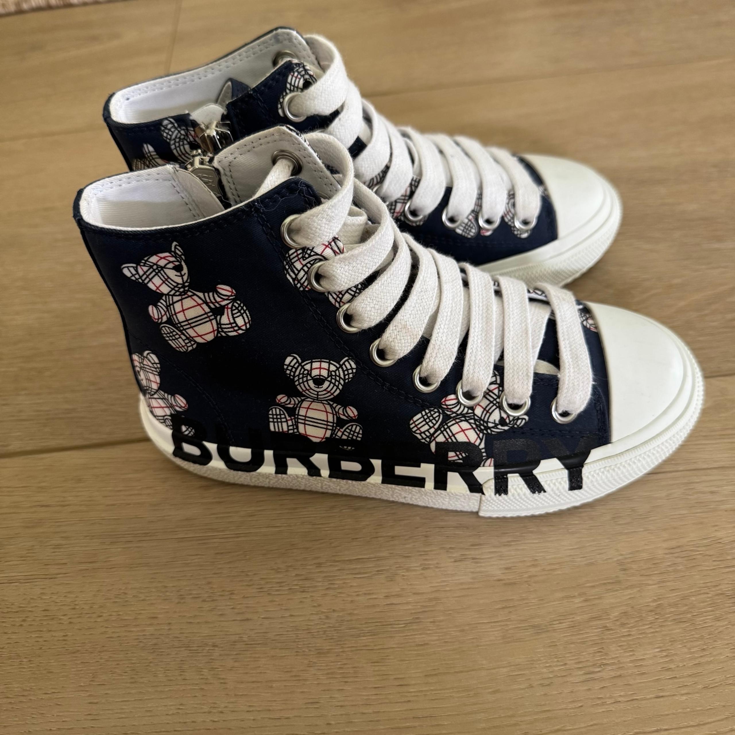 Burberry Bear High tops 29/11.5c