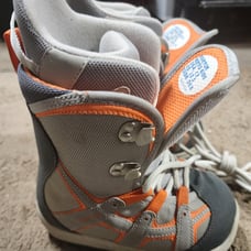 Burton moto kids snowboard boots 13