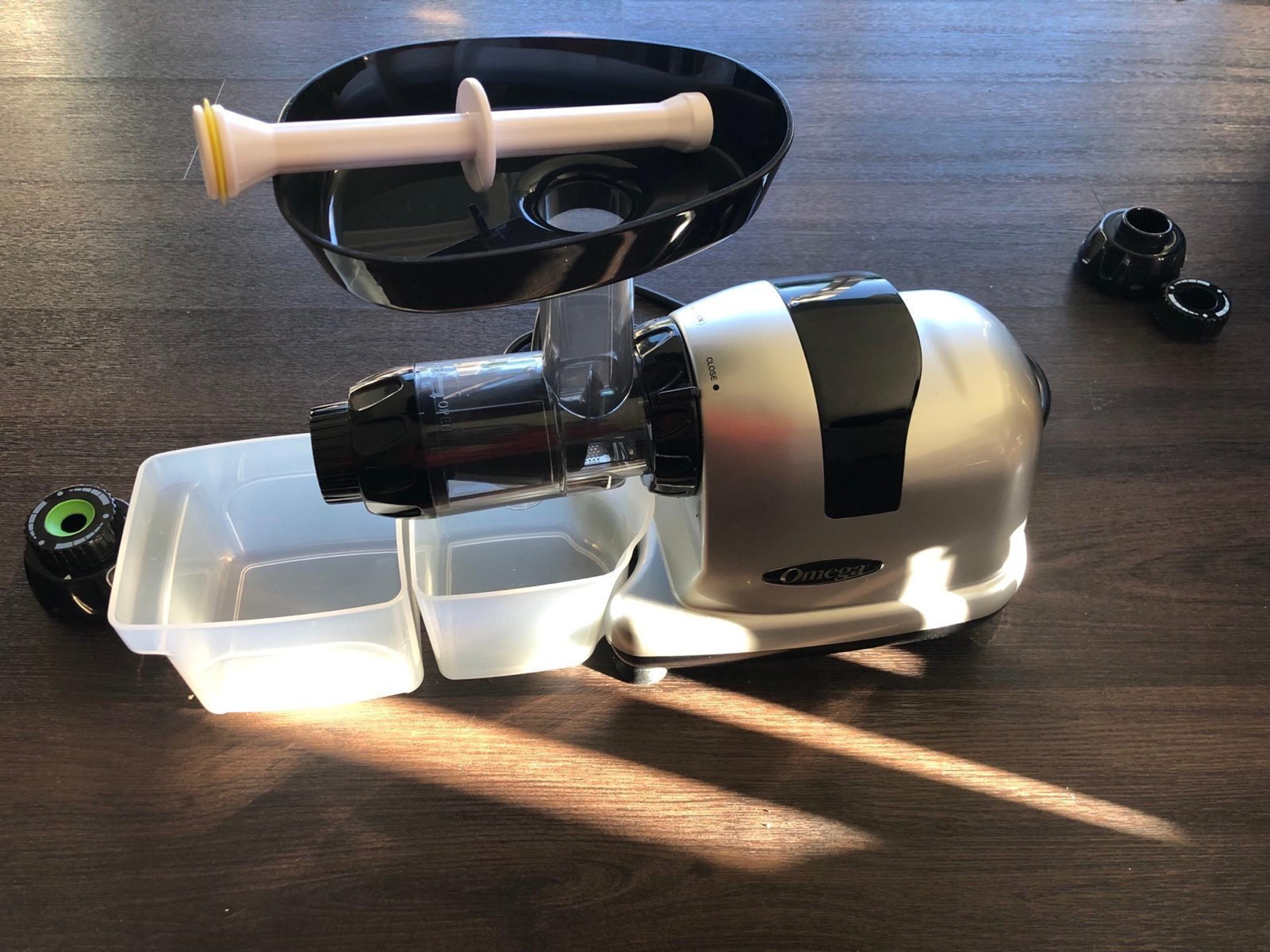 MM900 Cold Pressed Omega Juicer