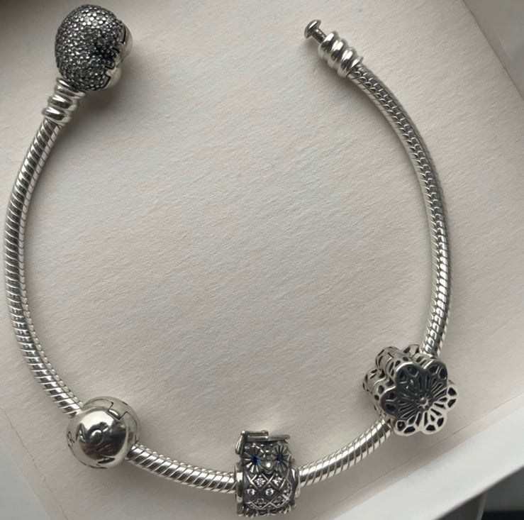 Bracelet