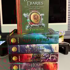 Heroes of Olympus Hardcover set with Demigod Diaries Book