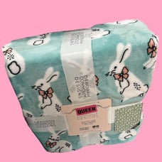Queen Easter blanket