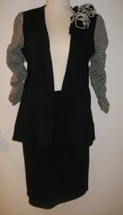 Vintage Fianona Women's Knit 2 Piece Suit Black/White Size Small