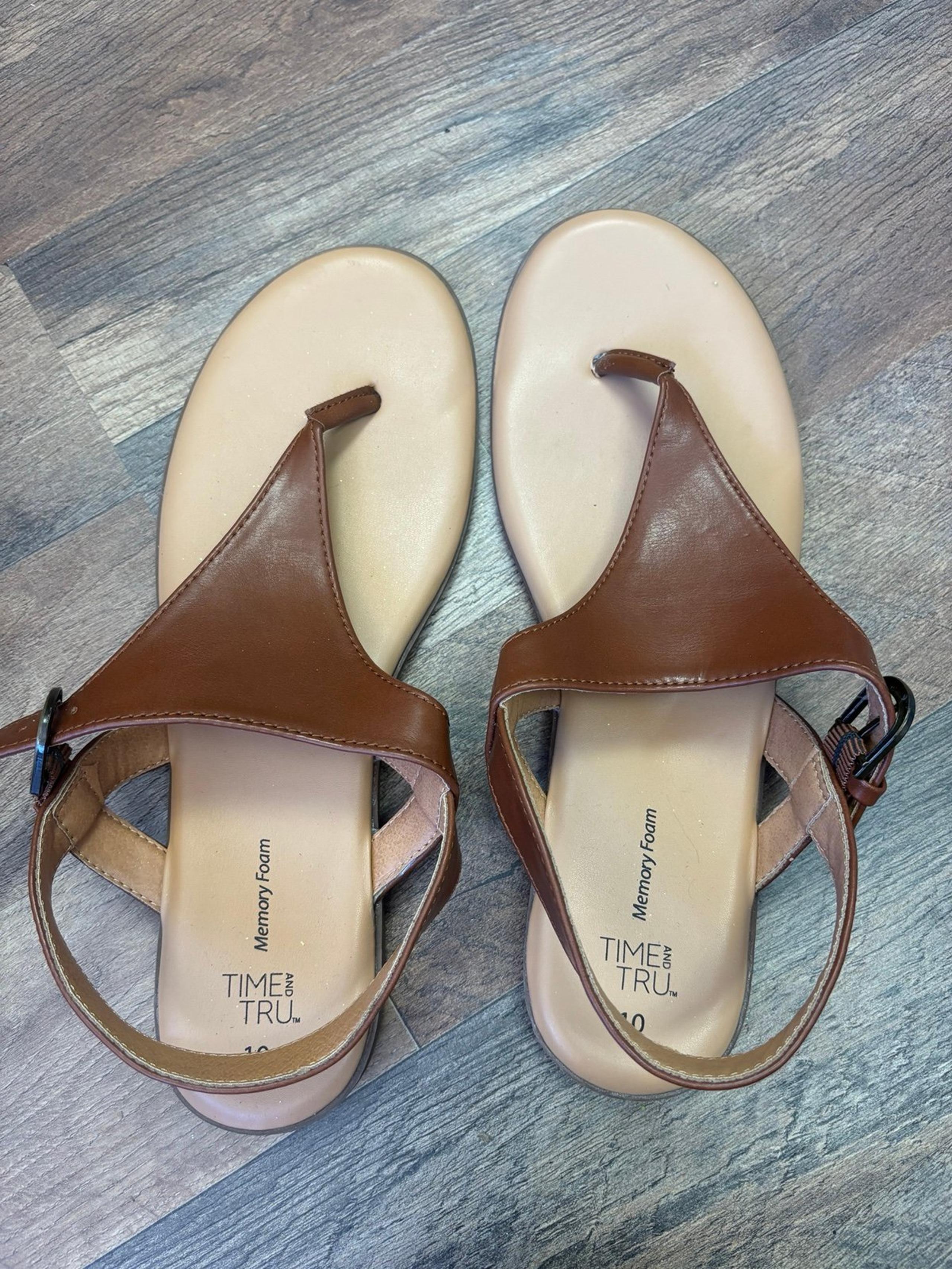 Time and Tru Women’s Size 10 Brown Thong Sandals *READ DESCRIPTION*