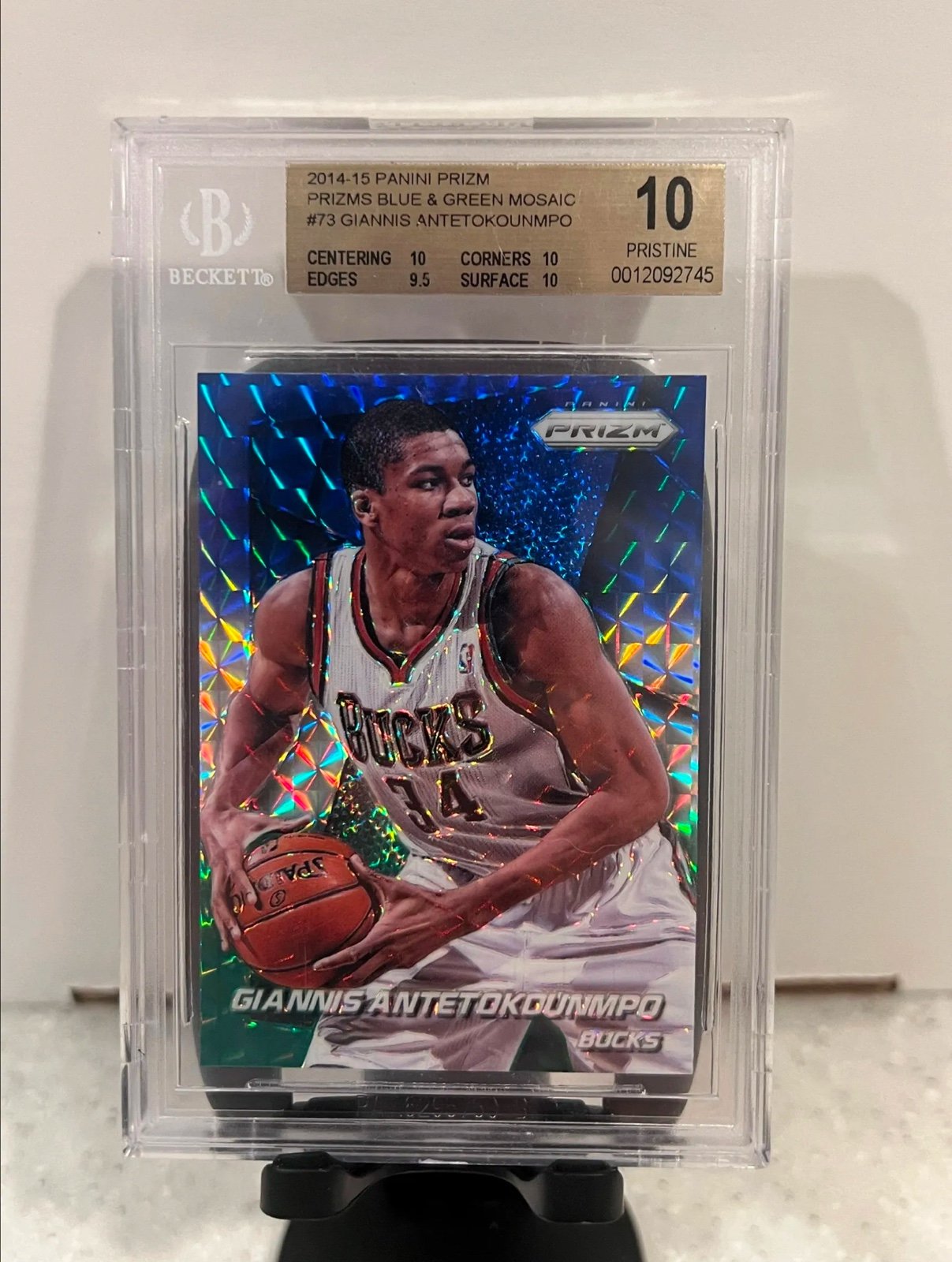 2014-15 Panini Prizm Blue Green Mosaic #73 Giannis Antetokounmpo RC BGS 10