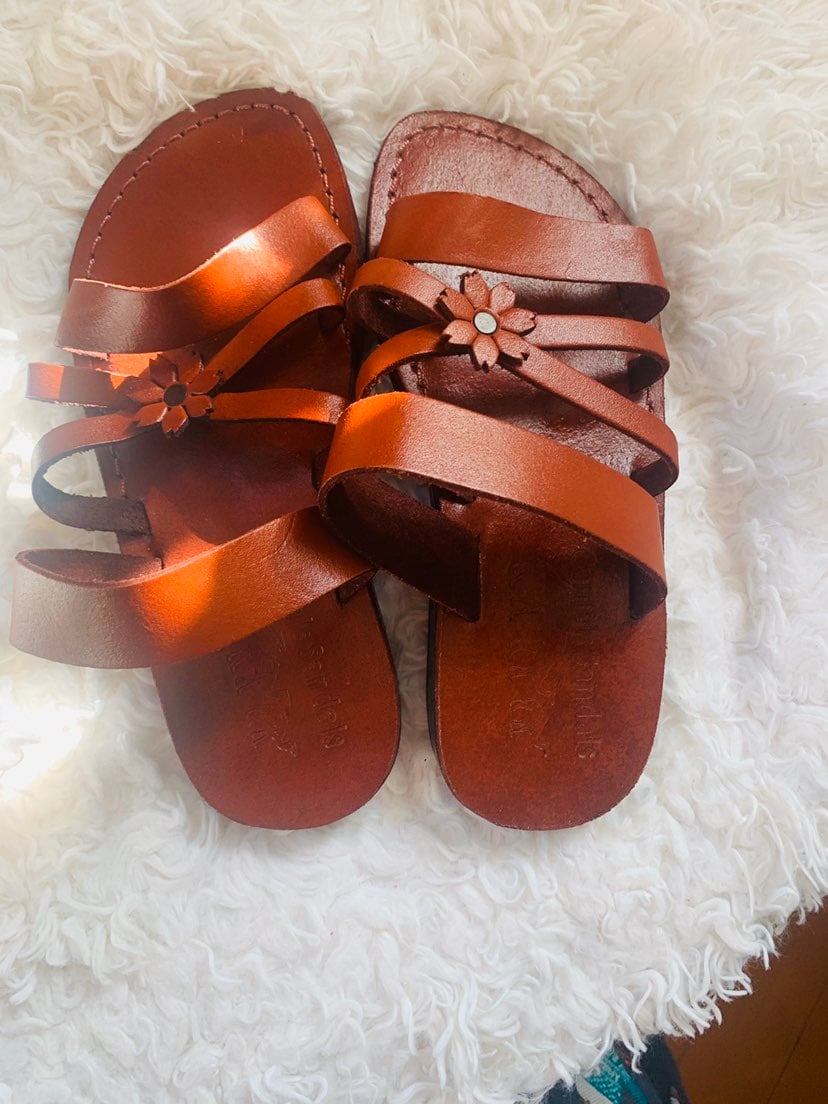 Camel leather sandal