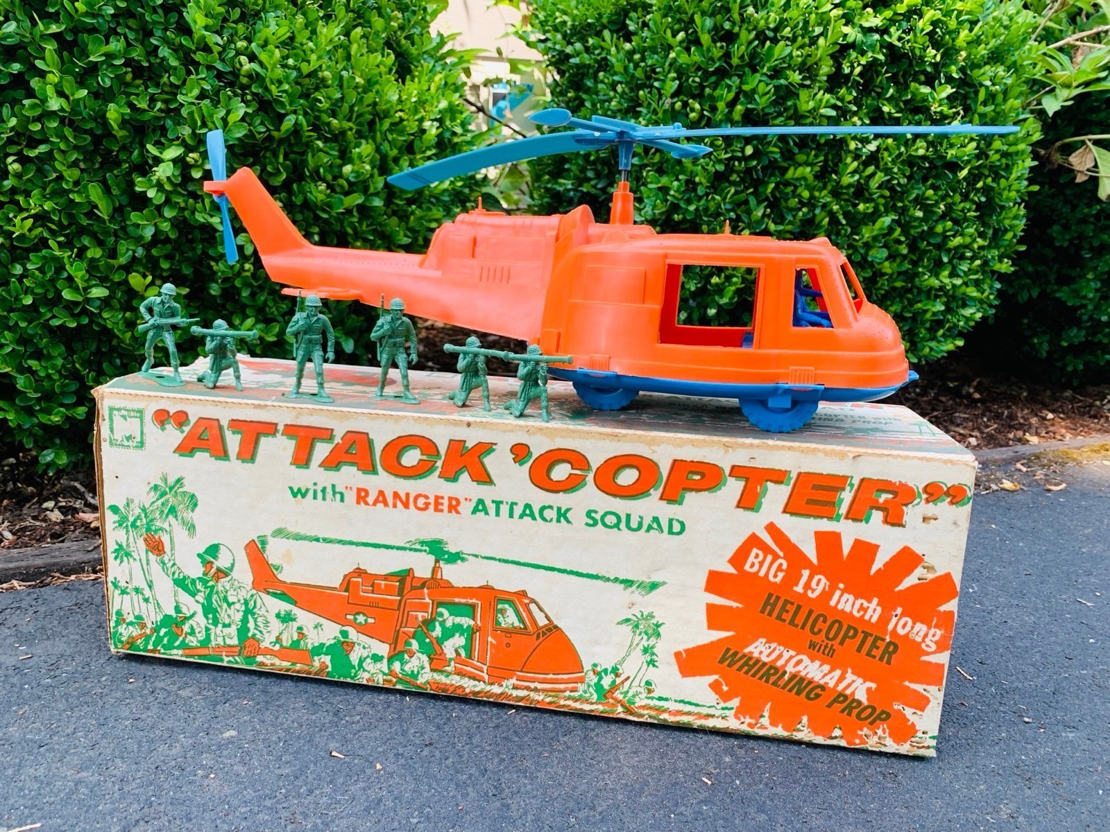 Vintage 1965 Multiple Products Attack ‘Copter Big 19” Helicopter w/Whirling Prop