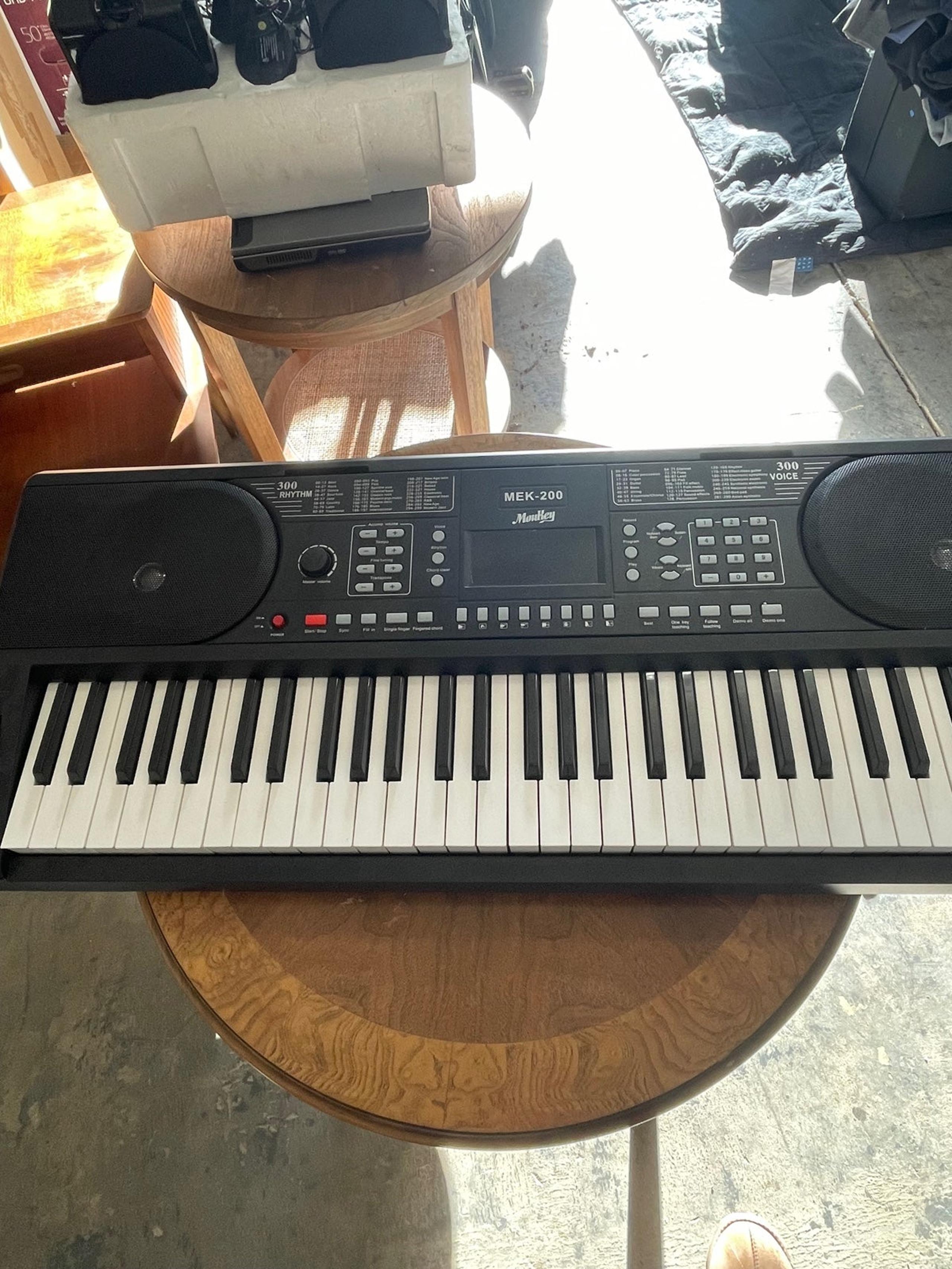 Moukey 200  keyboard