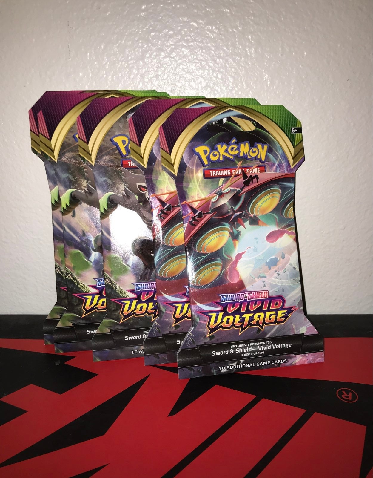 5 Pokemon Vivid Voltage Booster Packs!