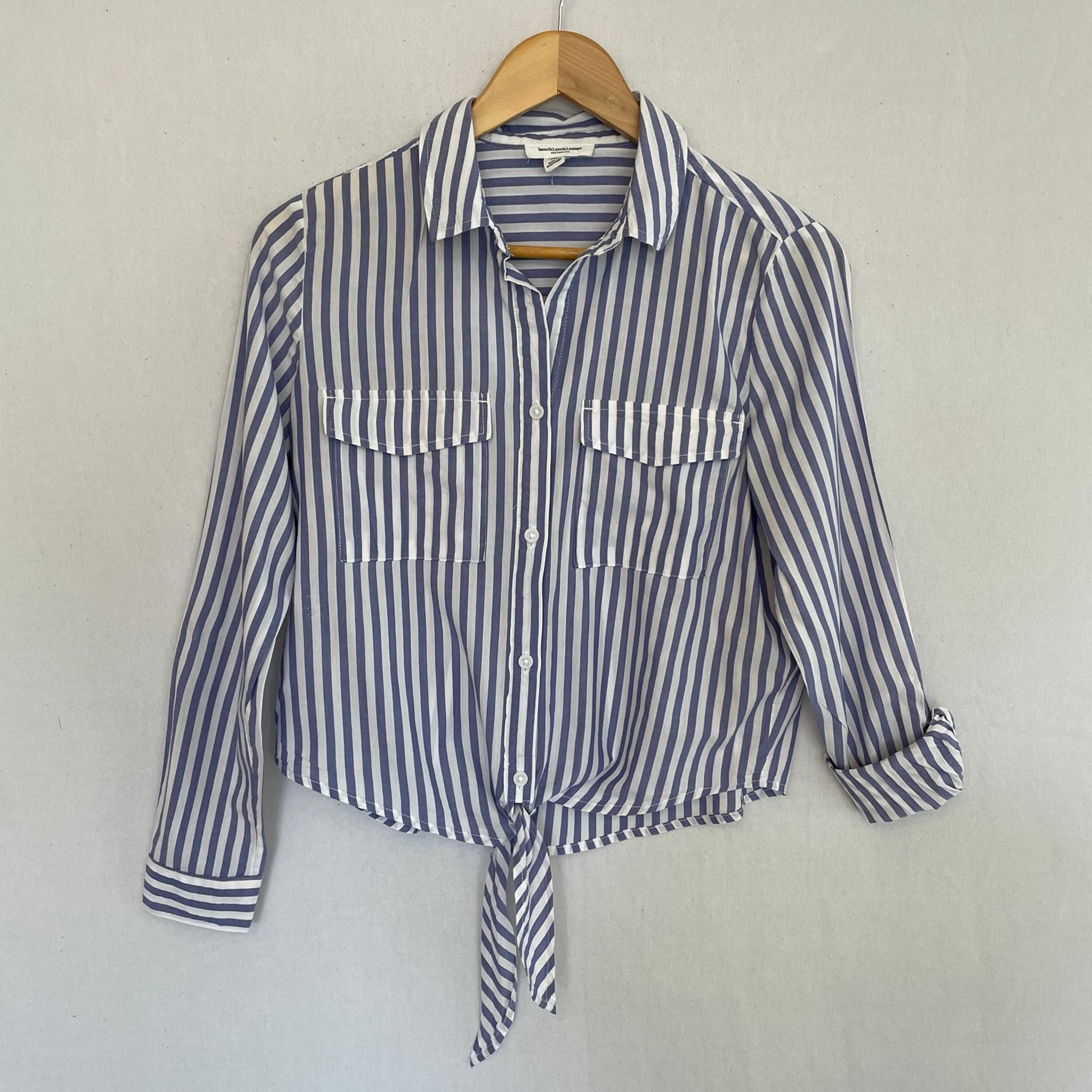 BEACHLUNCHLOUNGE Sz XS Blue & White Stripe Button Front Tie Roll Tab Sleeve Top