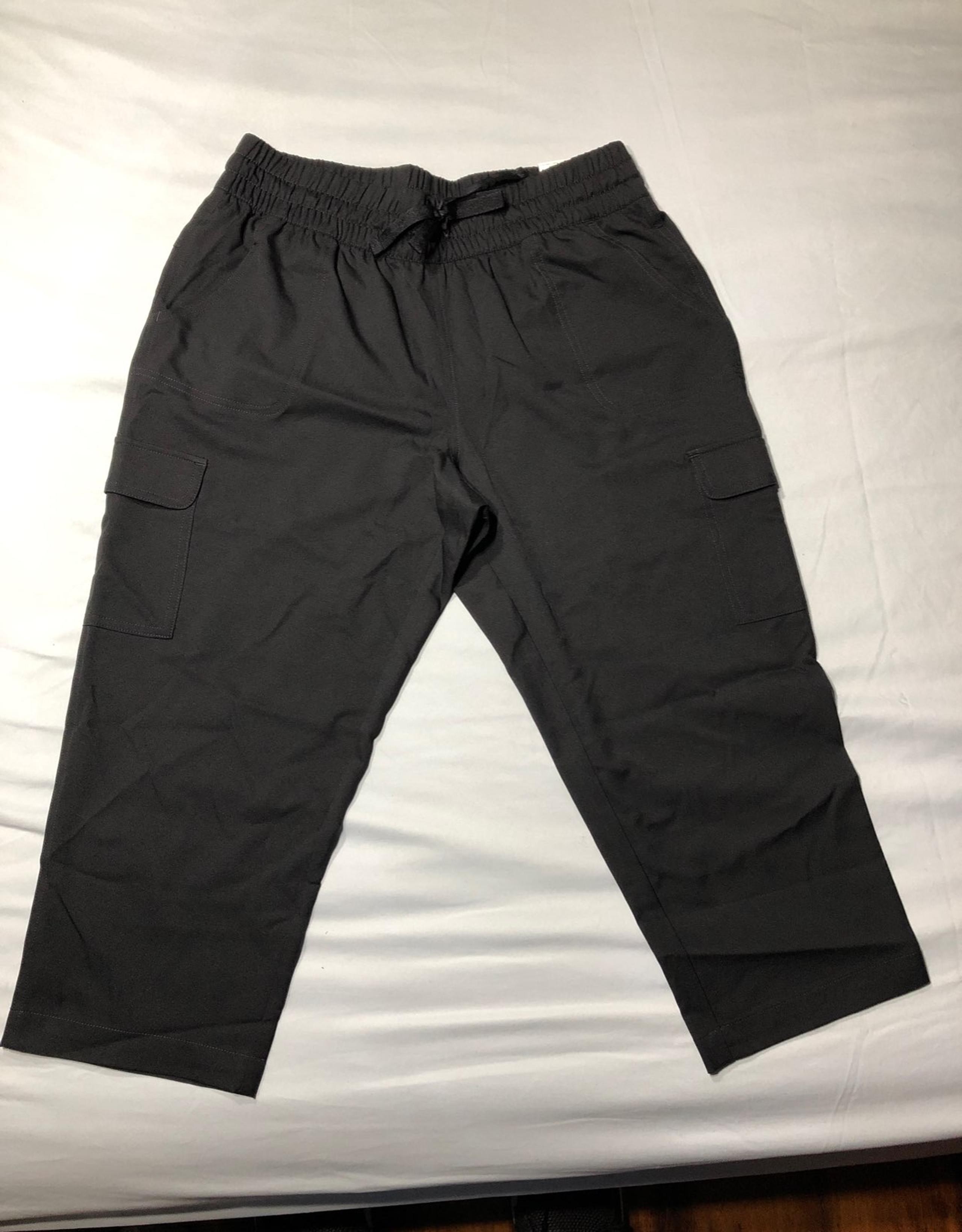 St Johns Bay Capri size M