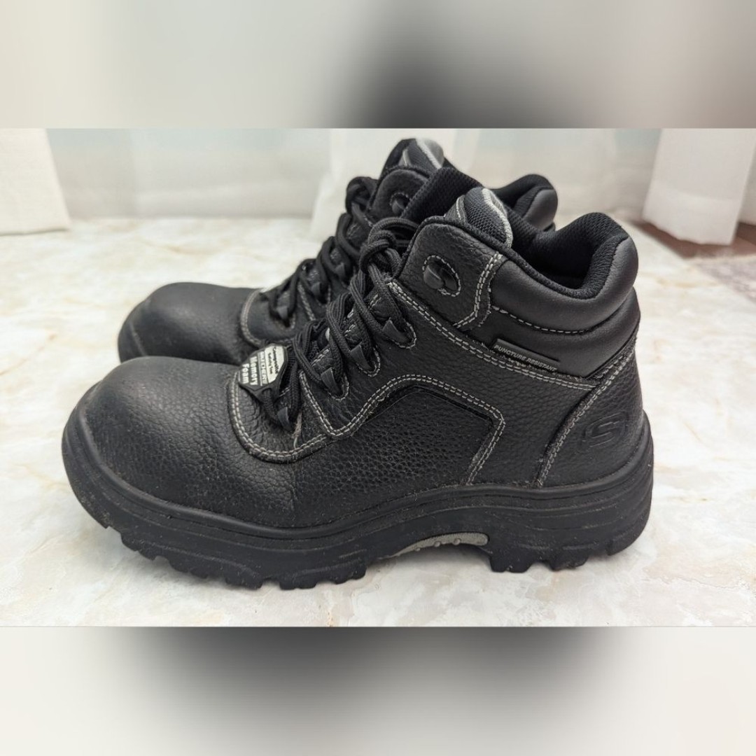 Skechers Woman's Work Burgin Coralrow Comp Toe Memory Foam Boot Sz 9