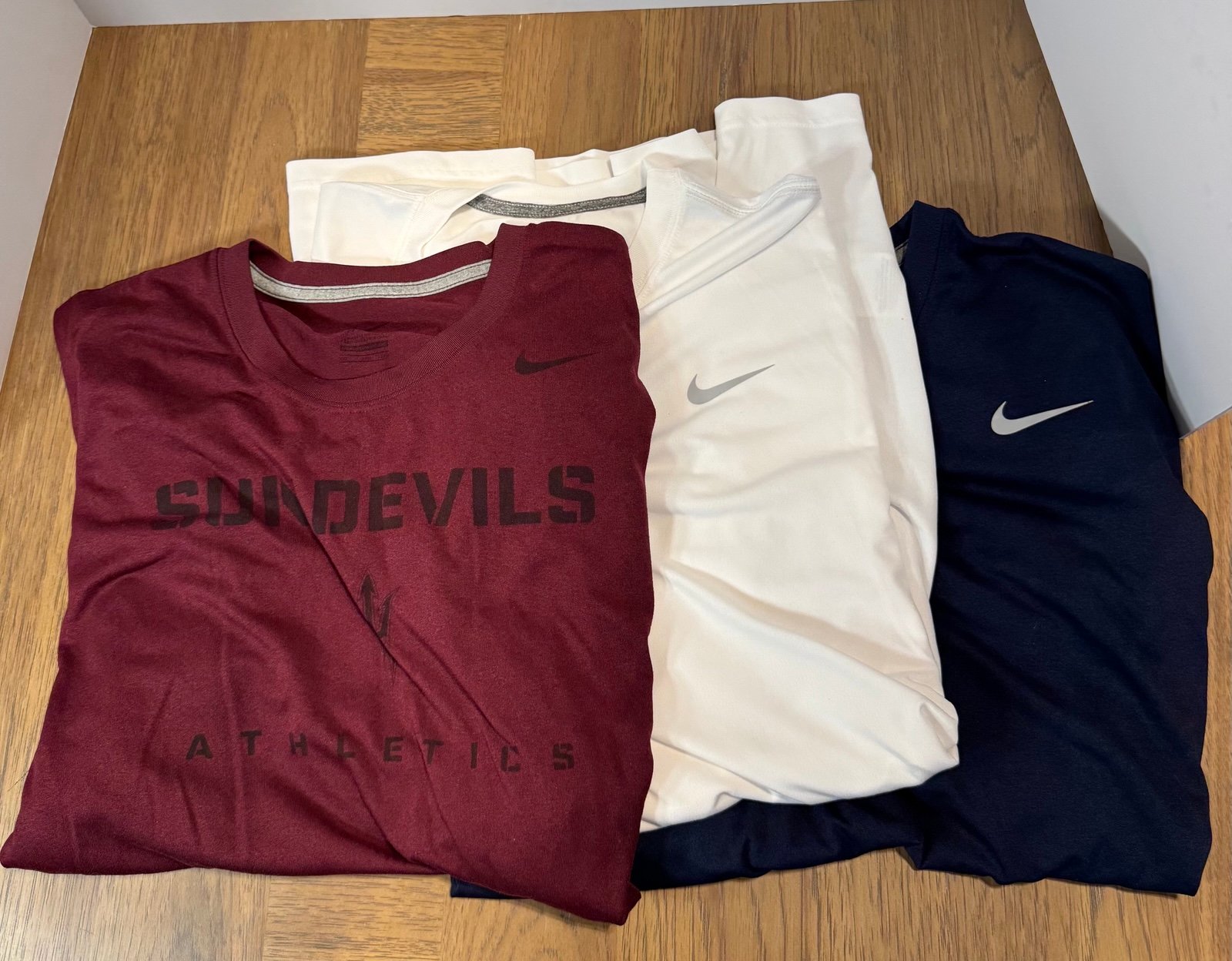 NIKE MENS 2XL DRI FIT SHIRTS LOT of 4