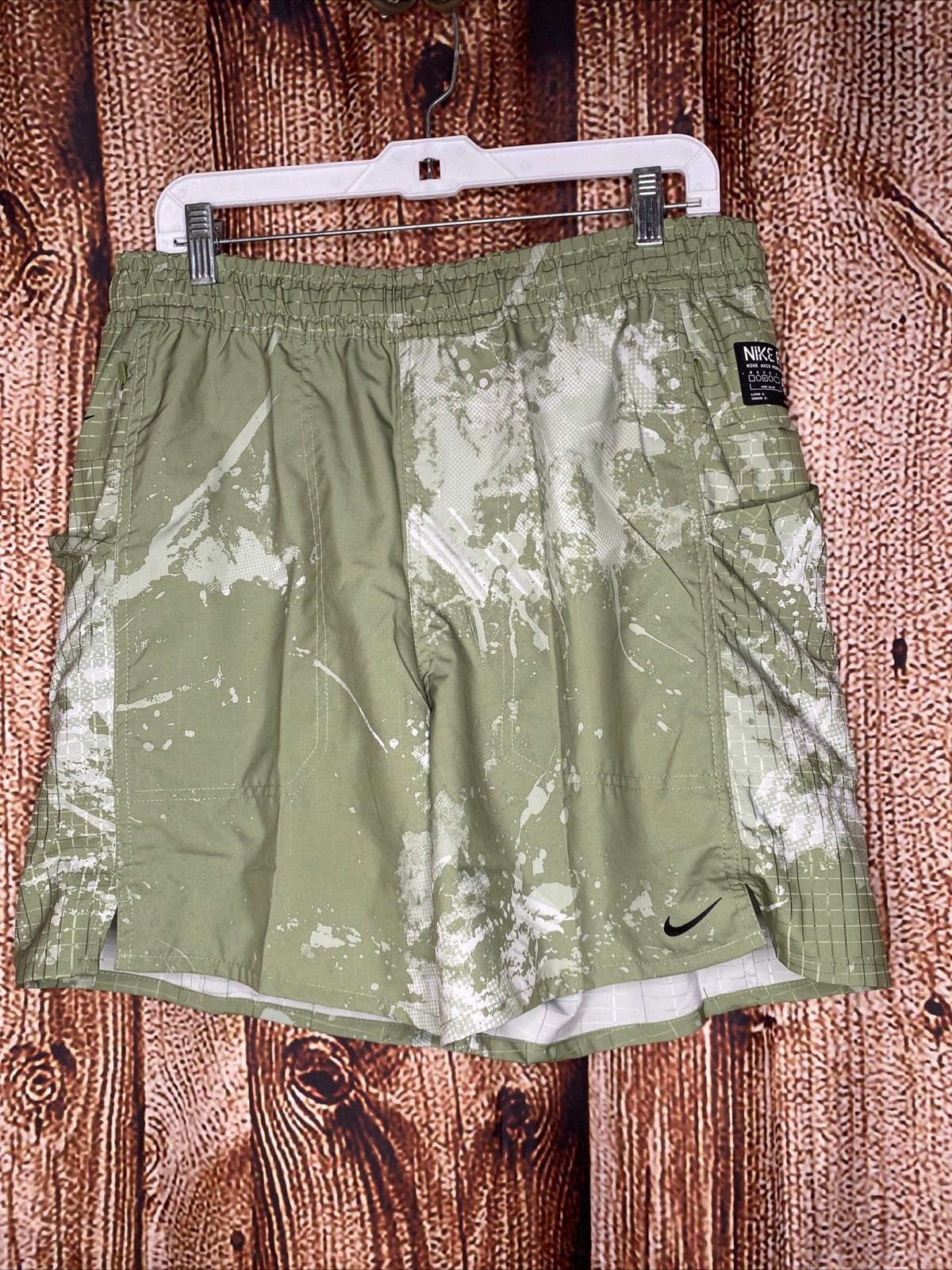 Nike Dri-FIT ADV A.P.S. Men's 7 Unlined Versatile Shorts Oil Green/ Black Large