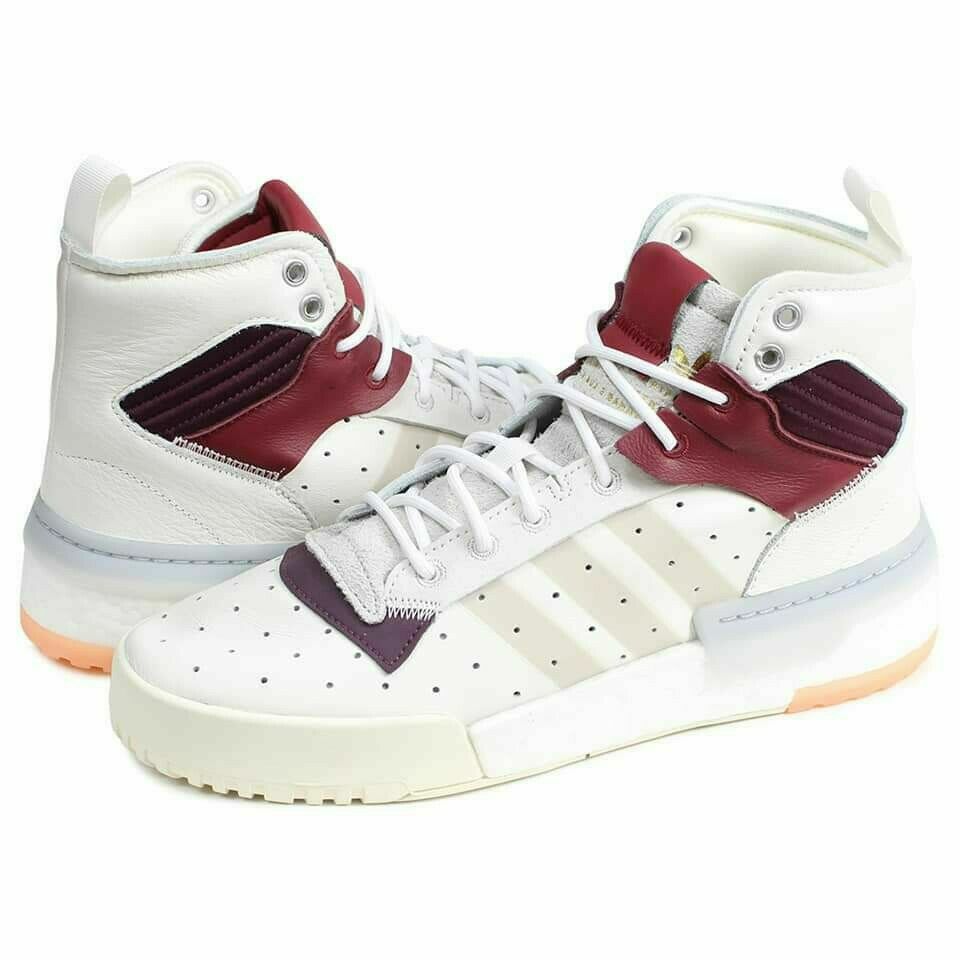 Men's Sz 4.5 Adidas Rivalry RM Basketbal