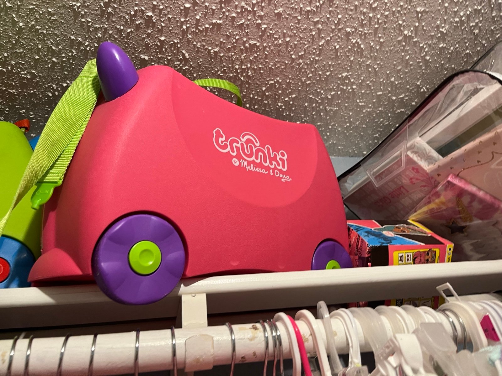 Pink trunki kids travel case