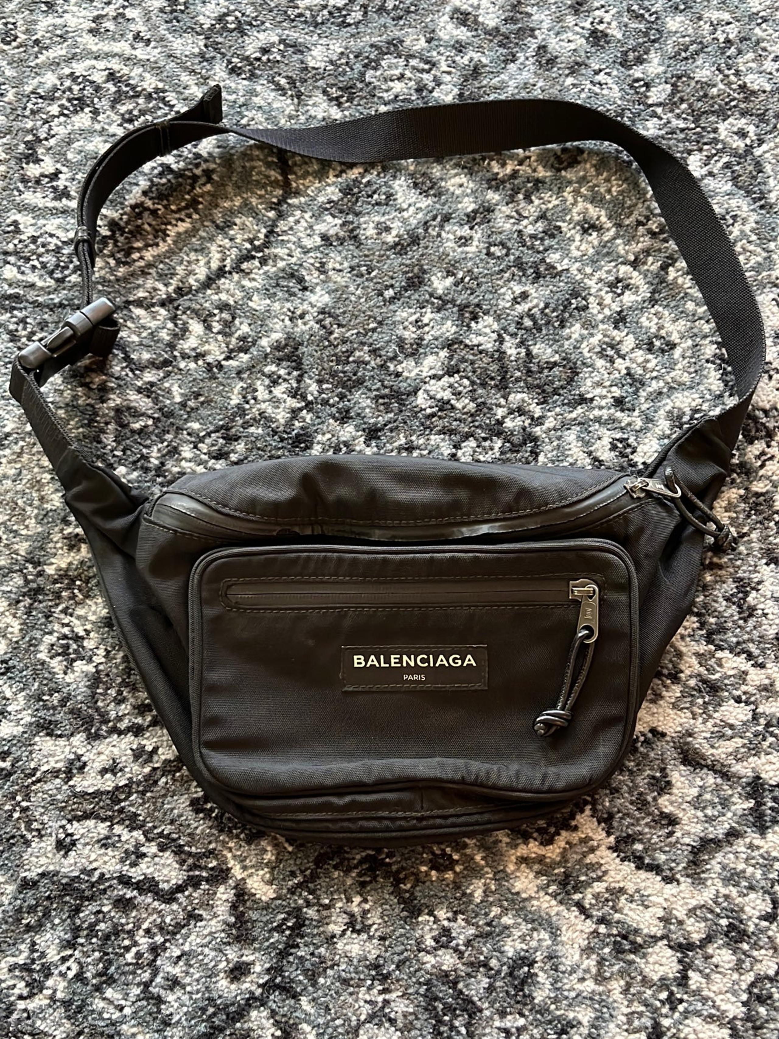 Auth Balenciaga explorer canvas Medium belt bag